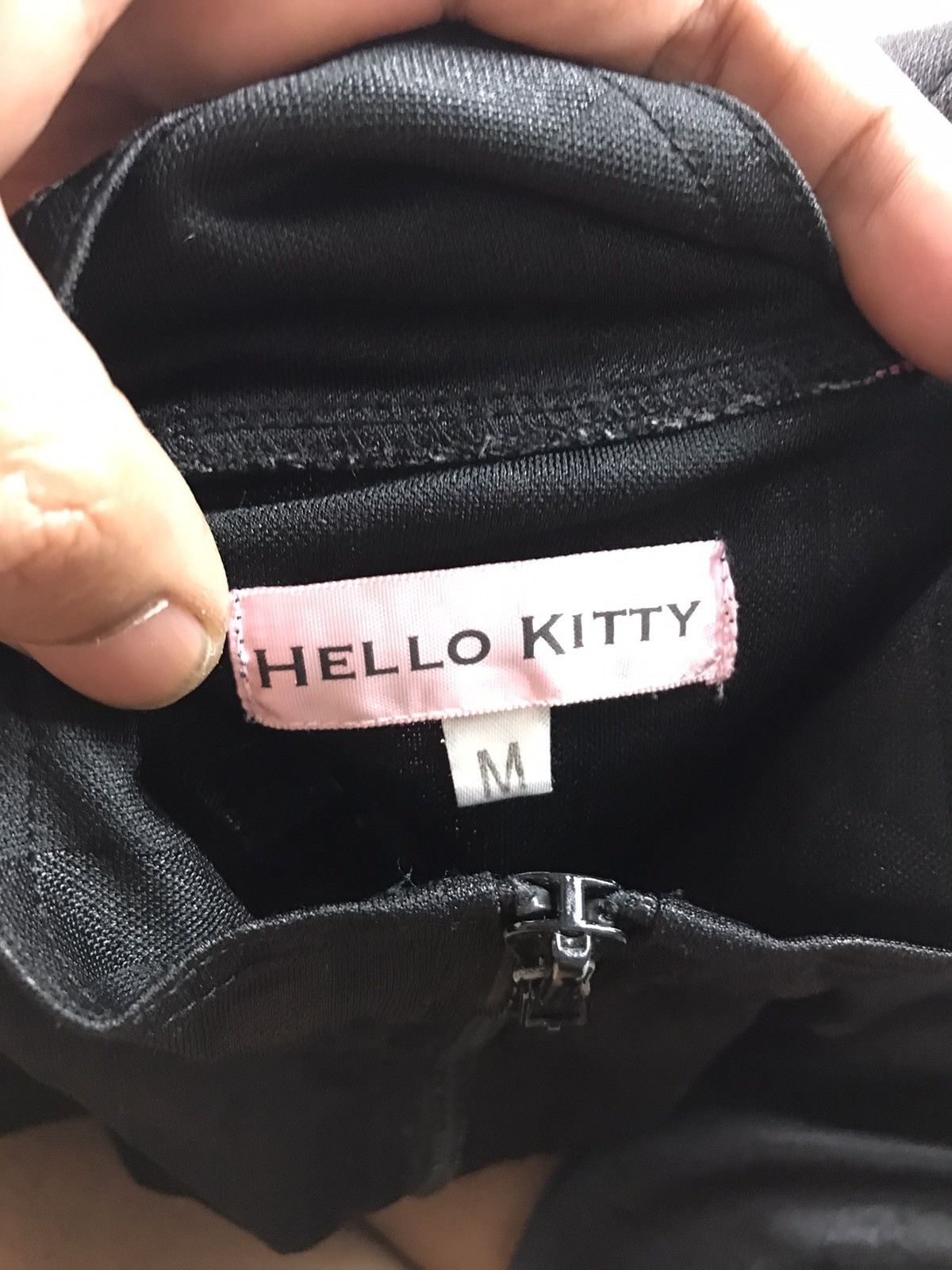 Anime × Cartoon Network × Japanese Brand 🔥BEST OFFER🔥HELLO KITTY HAWAIIAN 86 ZIPPER M Size US M / EU 48-50 / 2 - 4 Thumbnail