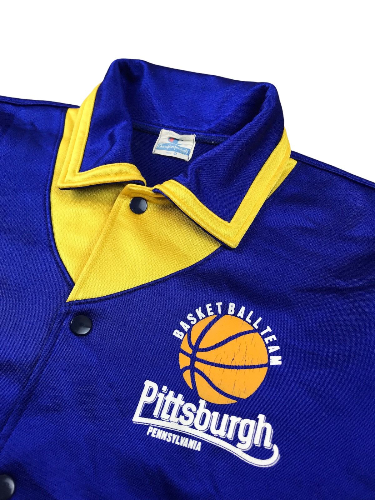 Champion × Vintage 🔥BEST OFFER🔥VINTAGE CHAMPION BASKETBALL TEAM Size US L / EU 52-54 / 3 - 2 Thumbnail