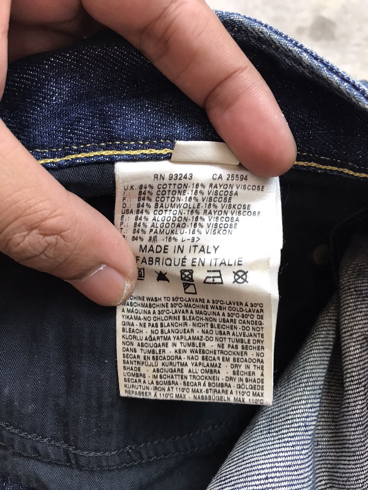 Diesel Black Gold DIESEL BLACK GOLD YELLOW LINE SELVEDGE ITALIAN MADE Size US 31 - 14 Thumbnail