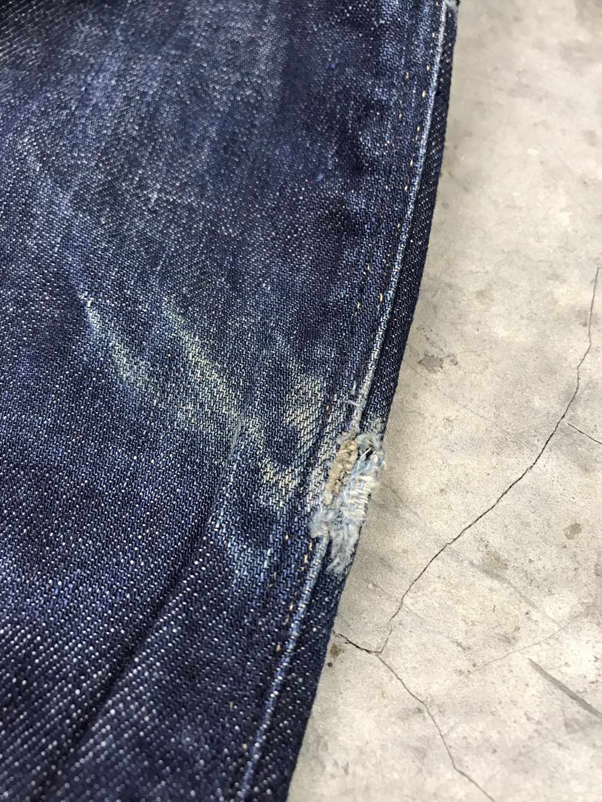 Diesel Black Gold DIESEL BLACK GOLD YELLOW LINE SELVEDGE ITALIAN MADE Size US 31 - 17 Thumbnail