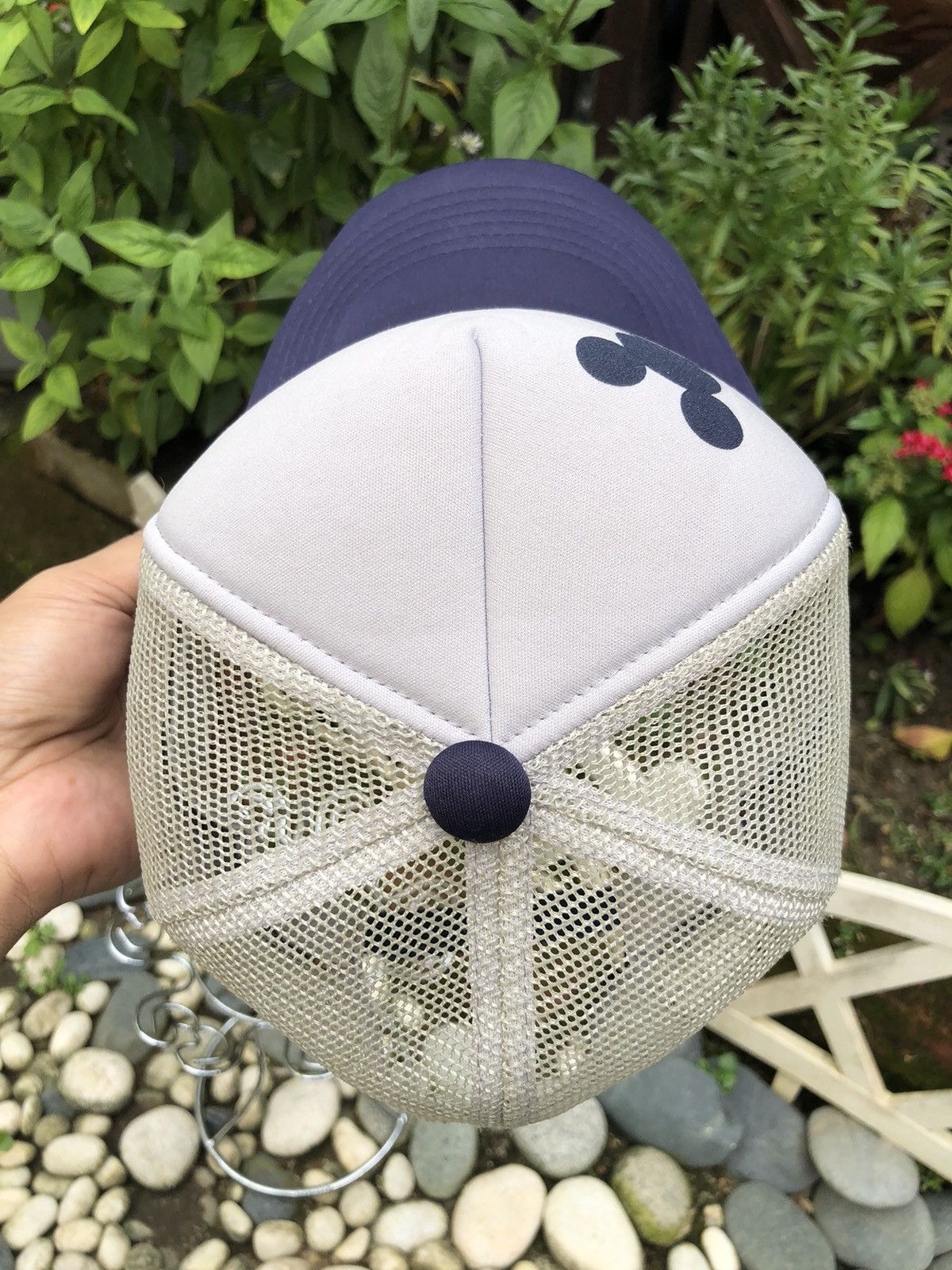 Disney 🔥🔥 Vintage Mickey Mouse x Disney Logo Mesh Trucker Cap Size ONE SIZE - 7 Thumbnail