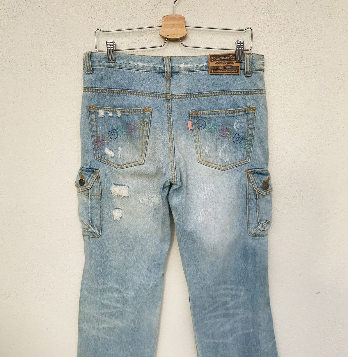 Japan Blue × Japanese Brand Blue Moon Blue multicolor embroidered distressed denim Size US 29 - 12 Thumbnail