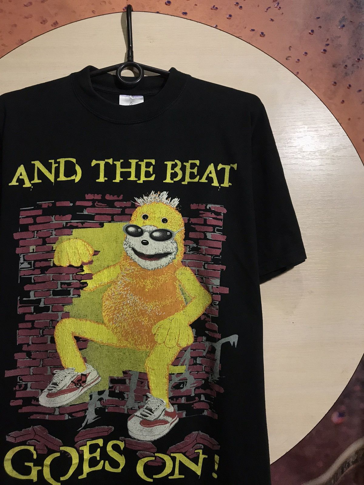 Band Tees Vintage and the beat goes on streetwear band tee Size US M / EU 48-50 / 2 - 1 Thumbnail