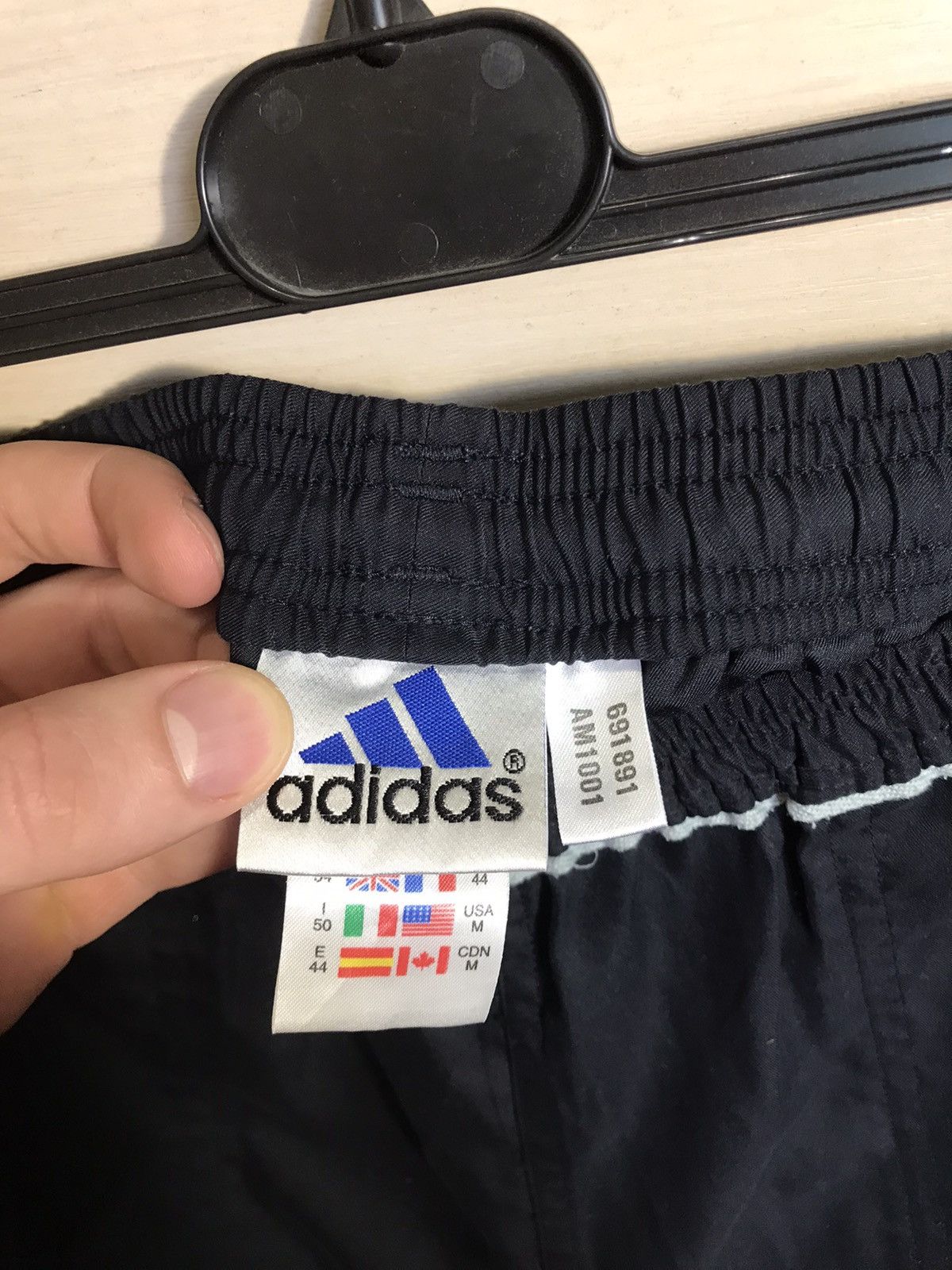 Adidas × Vintage Vintage Adidas streetwear shorts Size US 32 / EU 48 - 4 Thumbnail