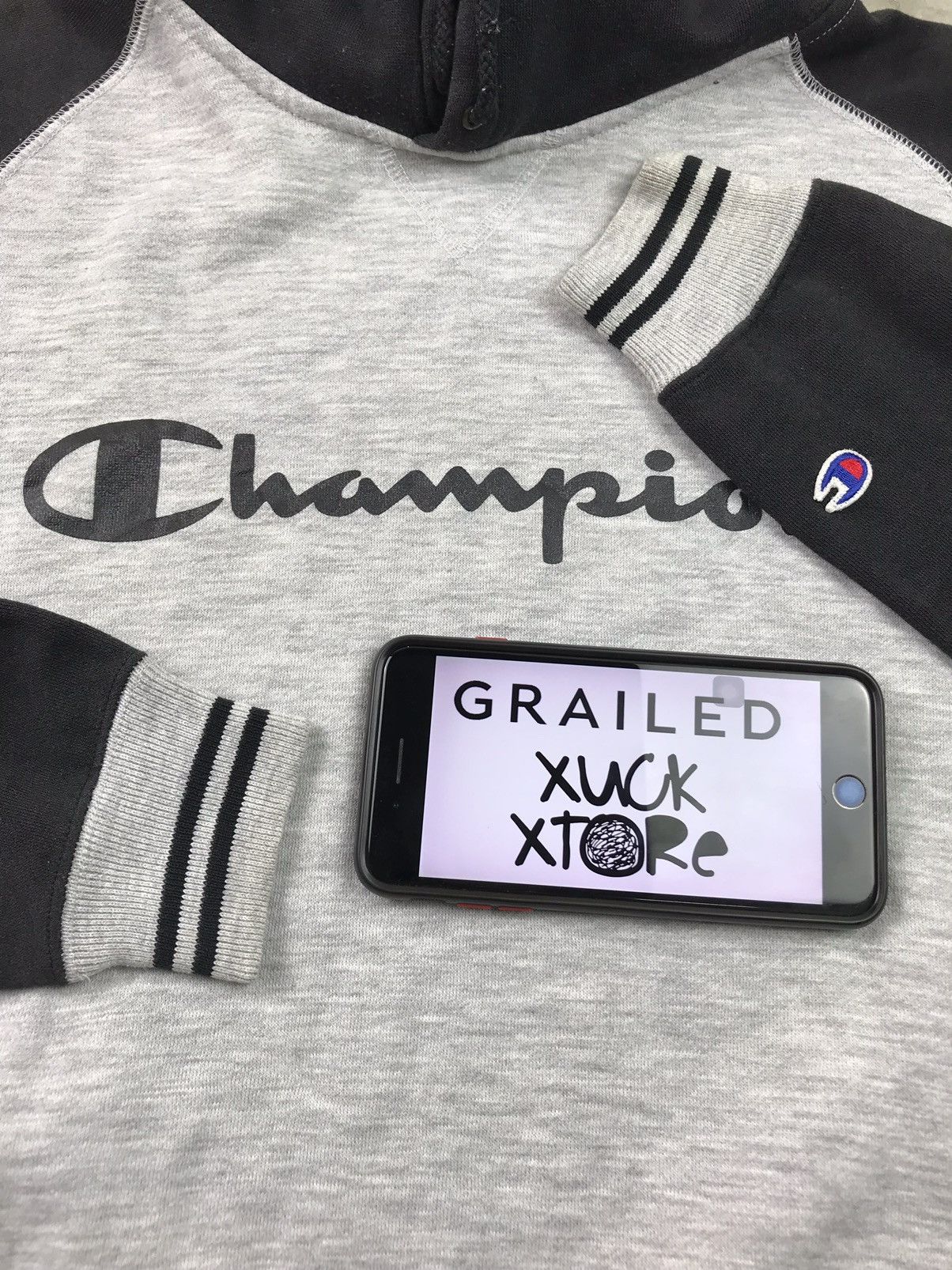 Champion × Vintage 🔥VINTAGE 90’s CHAMPION HOODIES PULLOVER BIG LOGO Size US M / EU 48-50 / 2 - 13 Thumbnail
