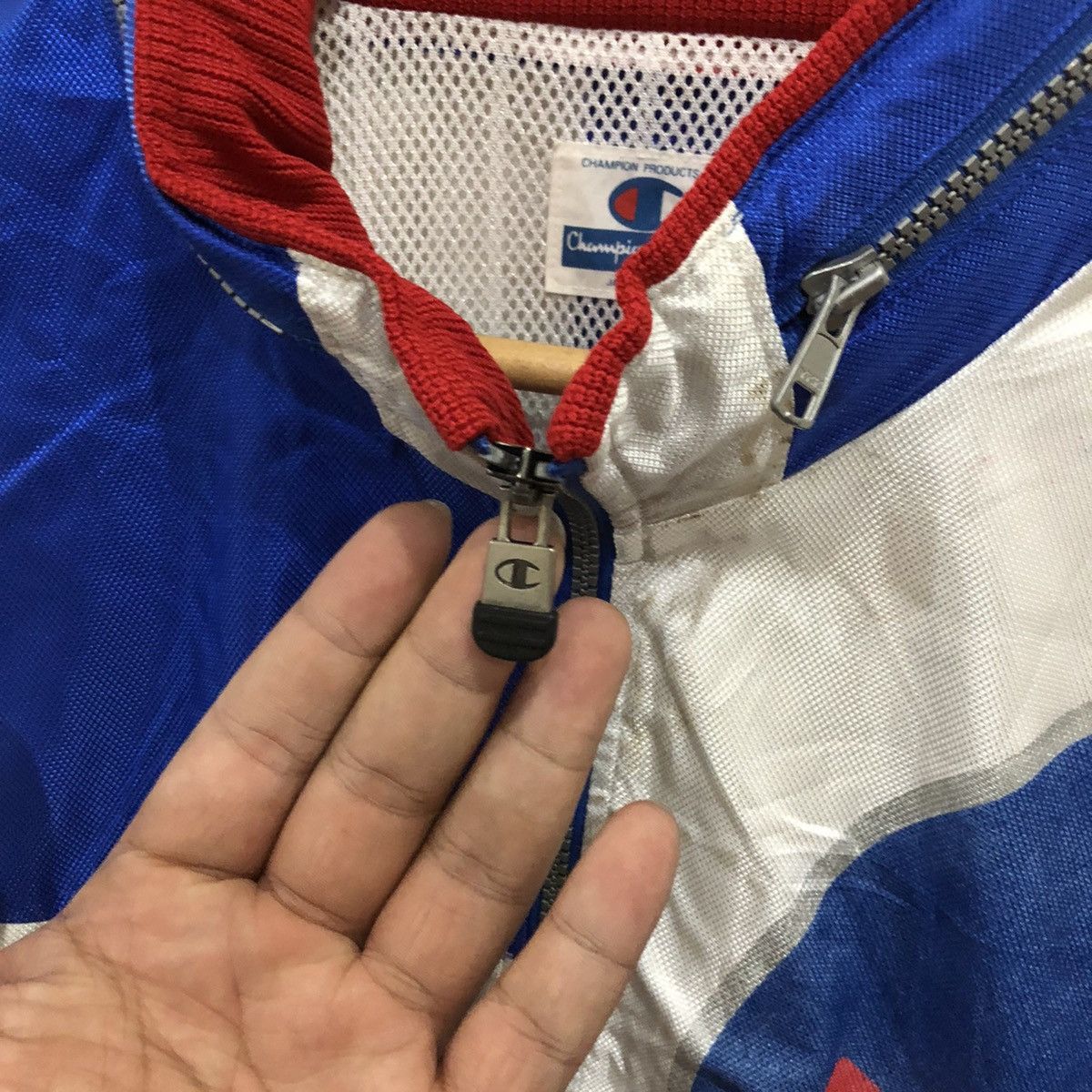 Champion Vintage Champion Hoodie Jacket Big Logo Size US M / EU 48-50 / 2 - 5 Thumbnail
