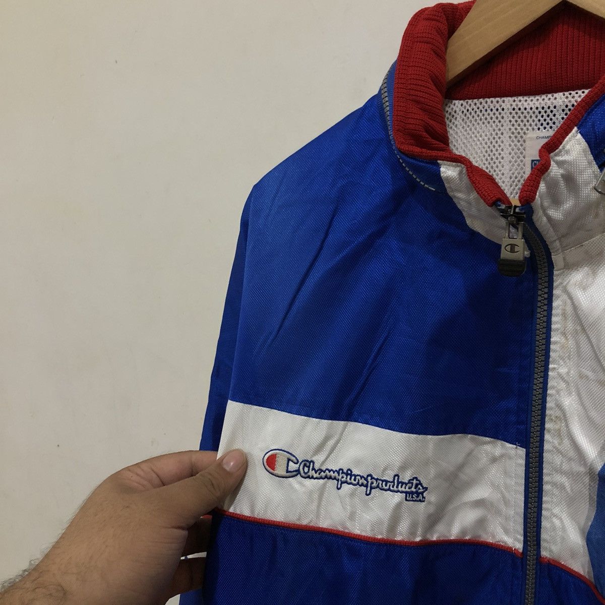 Champion Vintage Champion Hoodie Jacket Big Logo Size US M / EU 48-50 / 2 - 7 Thumbnail