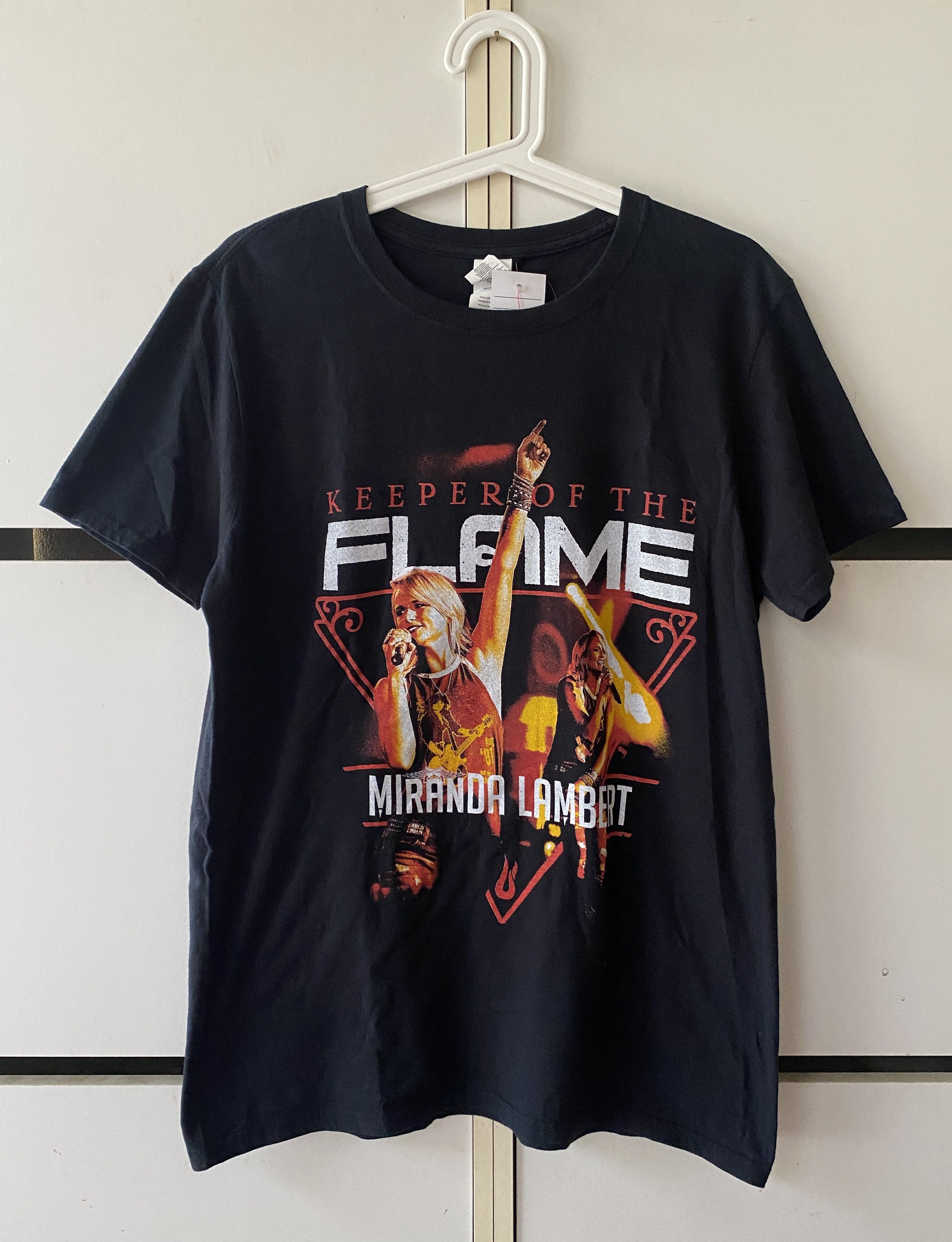 Band Tees MIRANDA LAMBERT 'KEEPER OF THE FLAME' TOUR T SHIRT Size US M / EU 48-50 / 2 - 1 Thumbnail