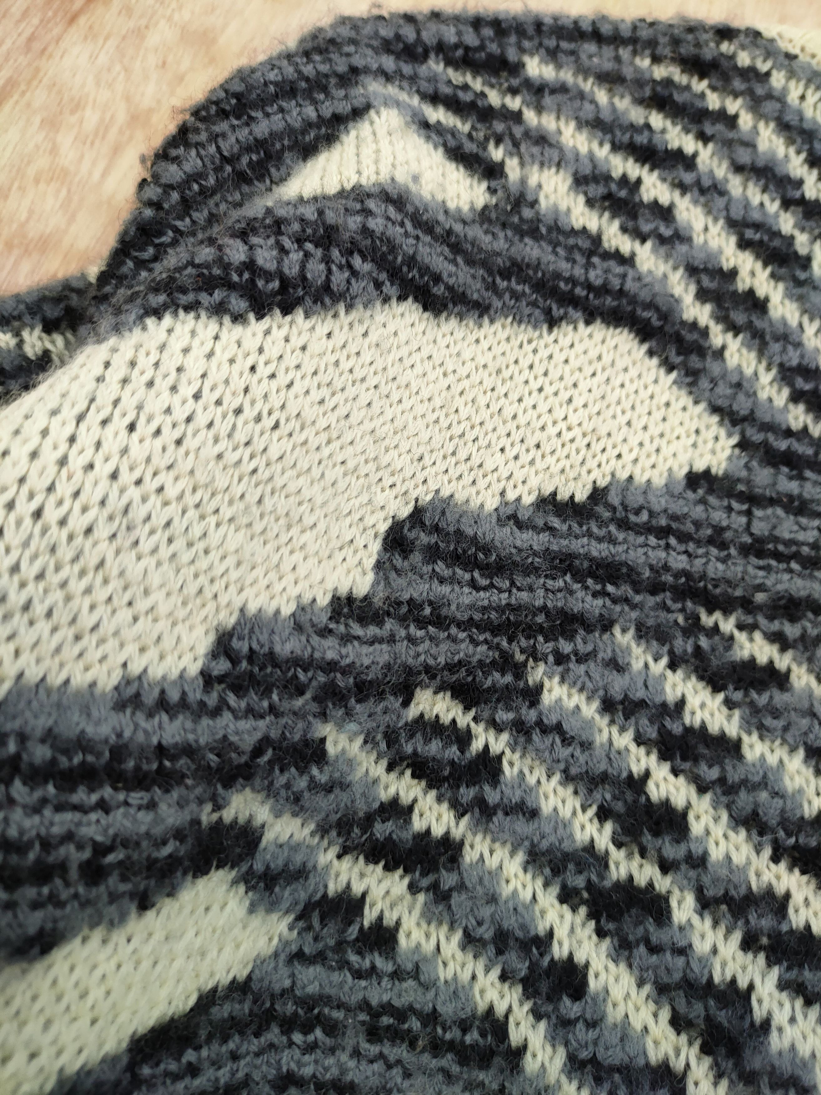 Aran Isles Knitwear Sovrano new wool australian knitwear like coogi #46-161DLL Size US M / EU 48-50 / 2 - 11 Thumbnail