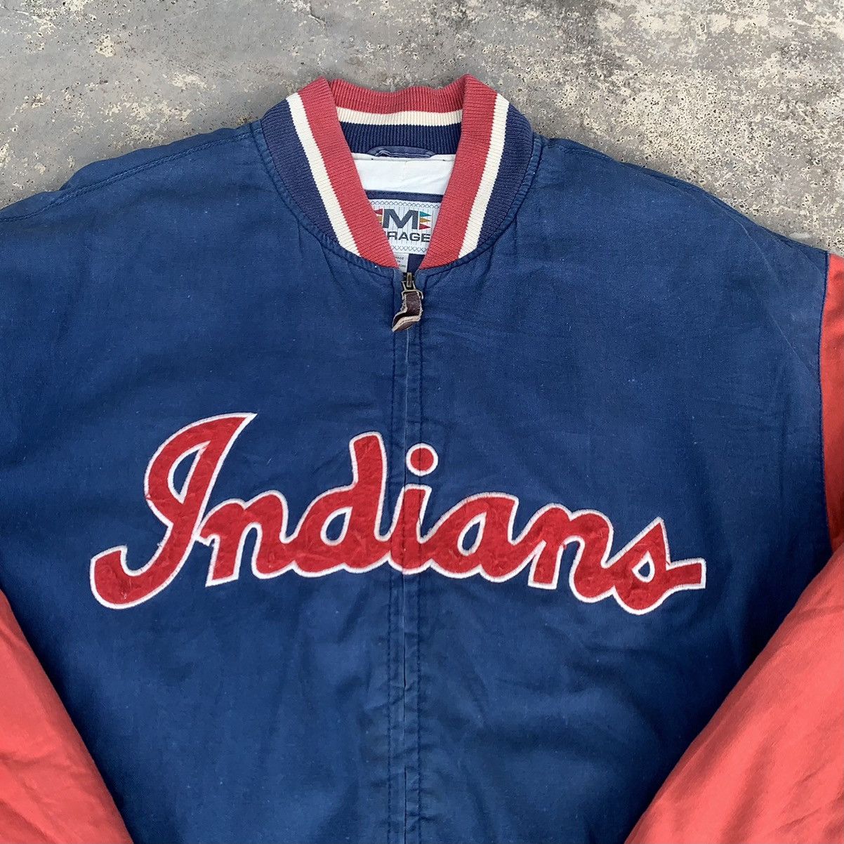 MLB VINTAGE 90s CLEVELAND INDIANS BOMBER JACKET EMBROIDERED LOGO Size US L / EU 52-54 / 3 - 6 Thumbnail