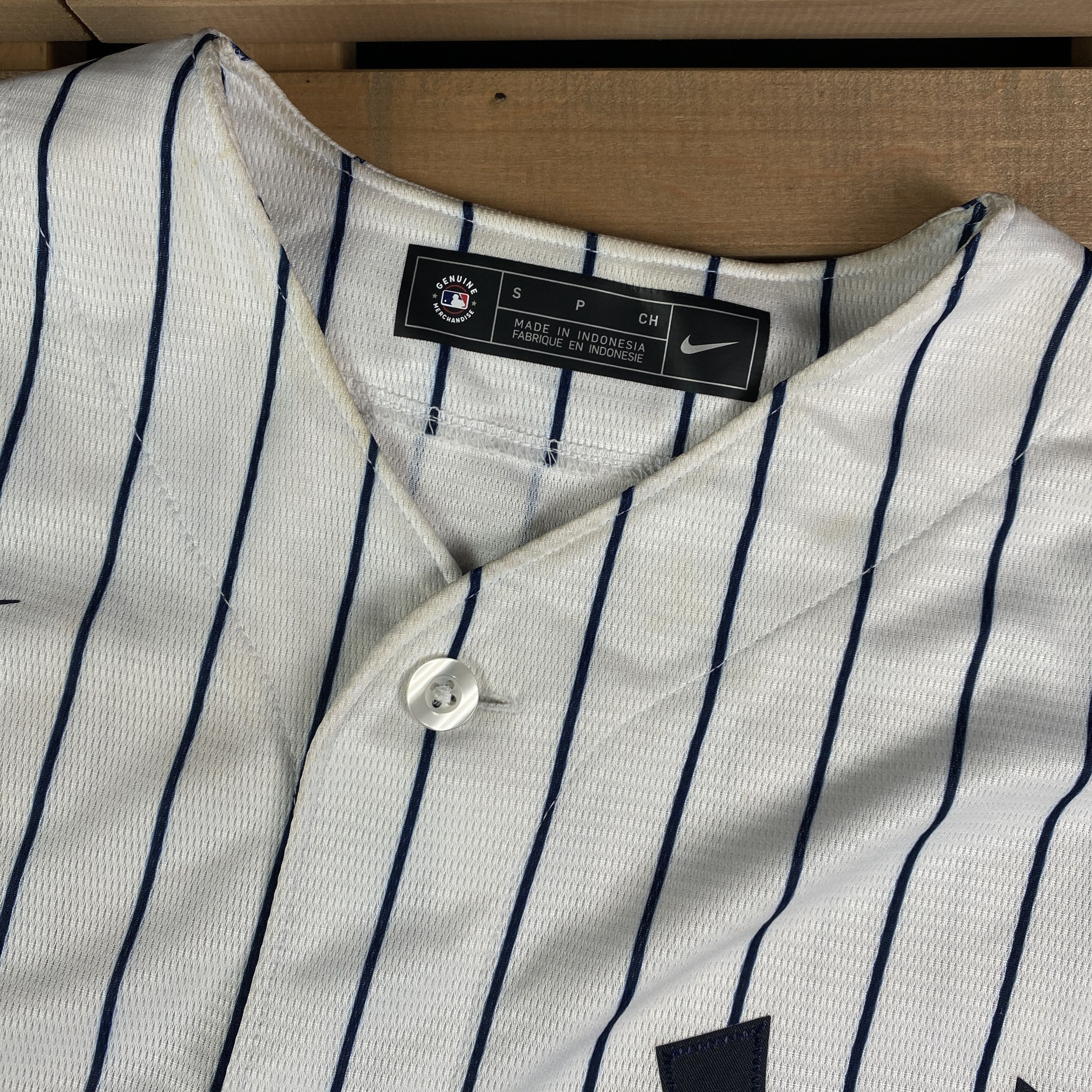 NBA Men’s Shirt Short Sleeve Nike New York Yankees Size S Size US S / EU 44-46 / 1 - 9 Thumbnail