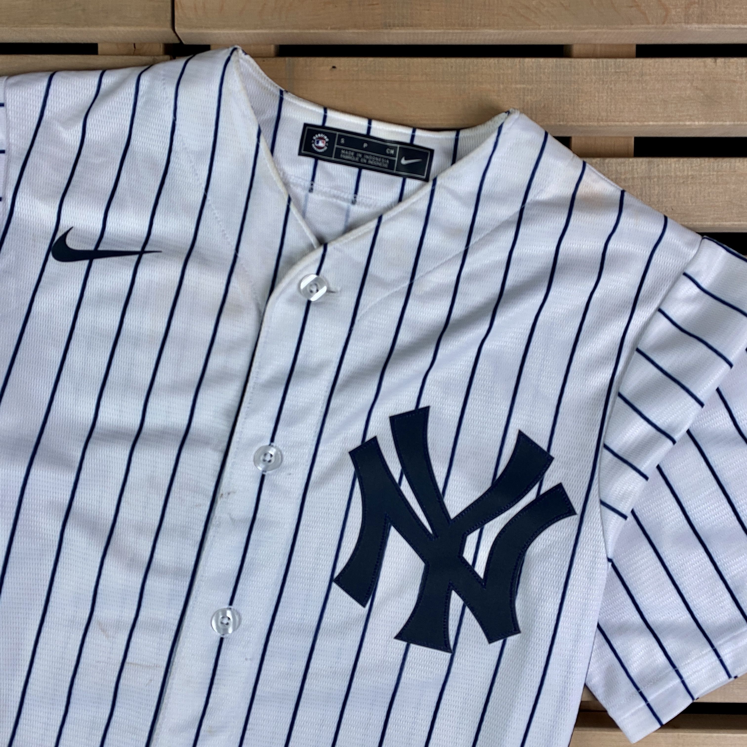 NBA Men’s Shirt Short Sleeve Nike New York Yankees Size S Size US S / EU 44-46 / 1 - 2 Thumbnail