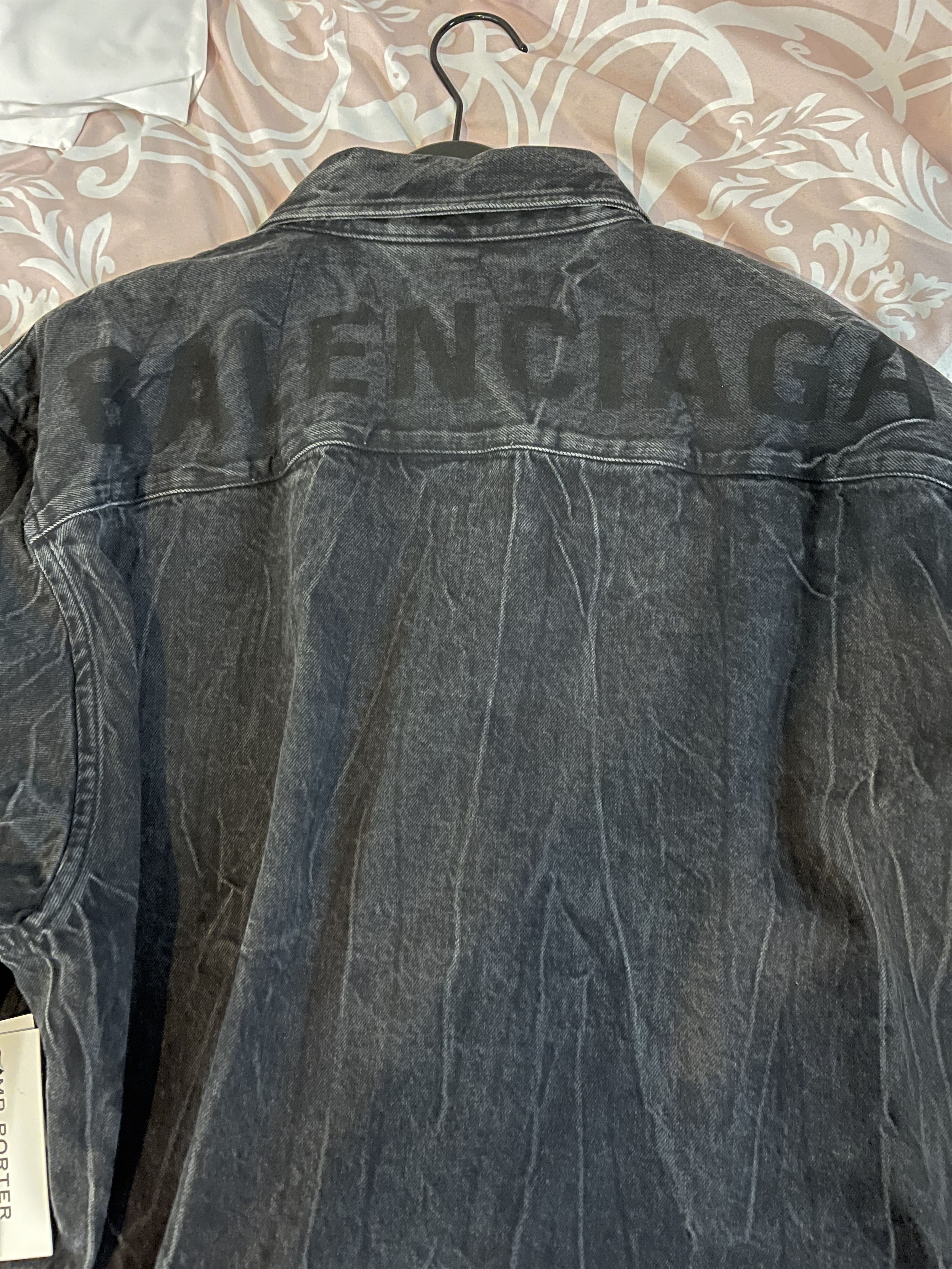 Balenciaga Balenciaga Button Down Logo Denim Shirt Size US L / EU 52-54 / 3 - 4 Thumbnail