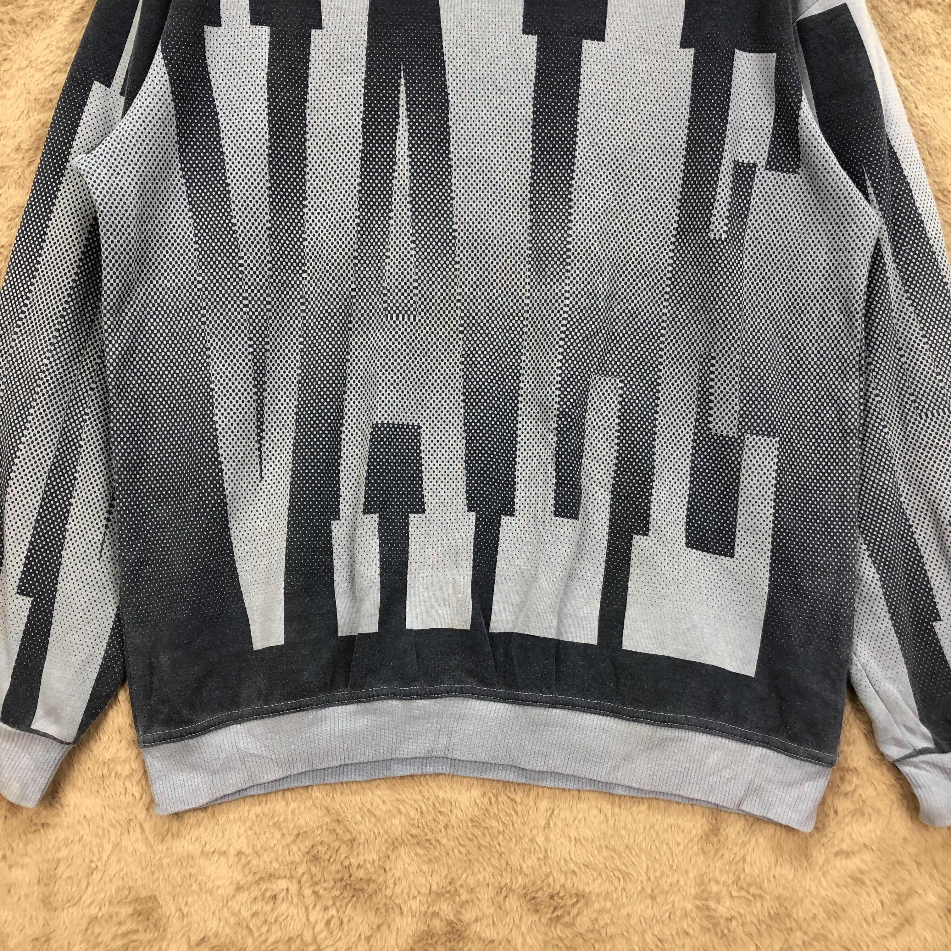 Vintage VALENTINO COUPEAU PARIS Crewneck Sweatshirts #4979-41 Size US L / EU 52-54 / 3 - 3 Thumbnail