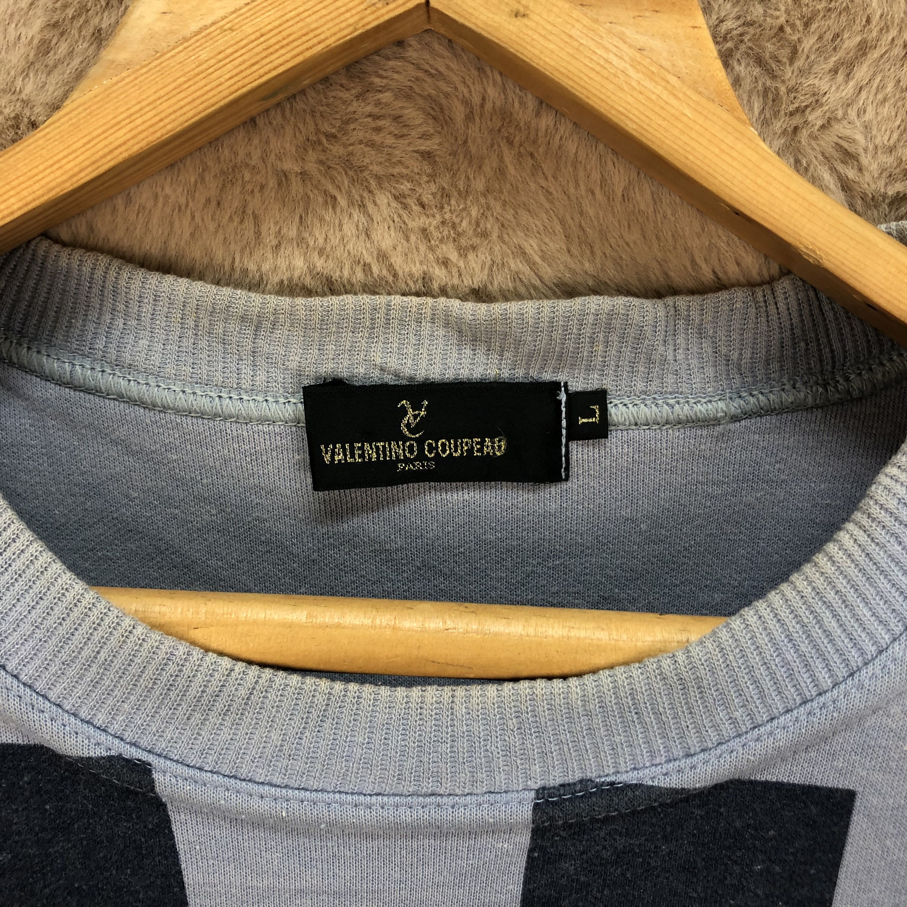 Vintage VALENTINO COUPEAU PARIS Crewneck Sweatshirts #4979-41 Size US L / EU 52-54 / 3 - 6 Thumbnail