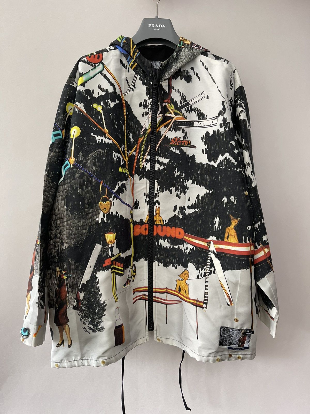 Prada AW16 Christophe Chemin Printed Silk-faille Hooded Jacket Size US M / EU 48-50 / 2 - 3 Thumbnail