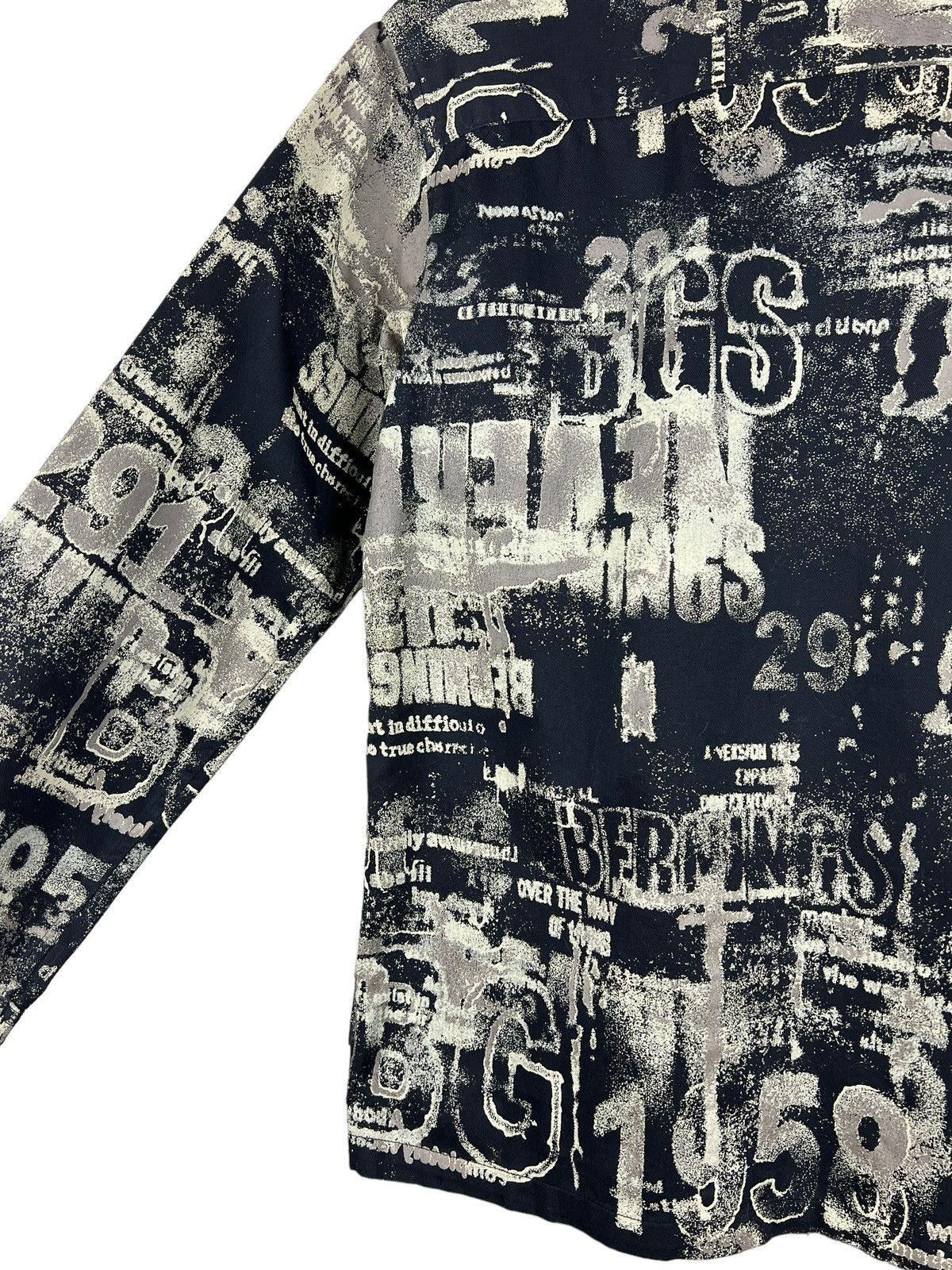 BERNINGS SHO Bernings Sho Graffiti Printed Buckle Jacket Size US L / EU 52-54 / 3 - 9 Thumbnail