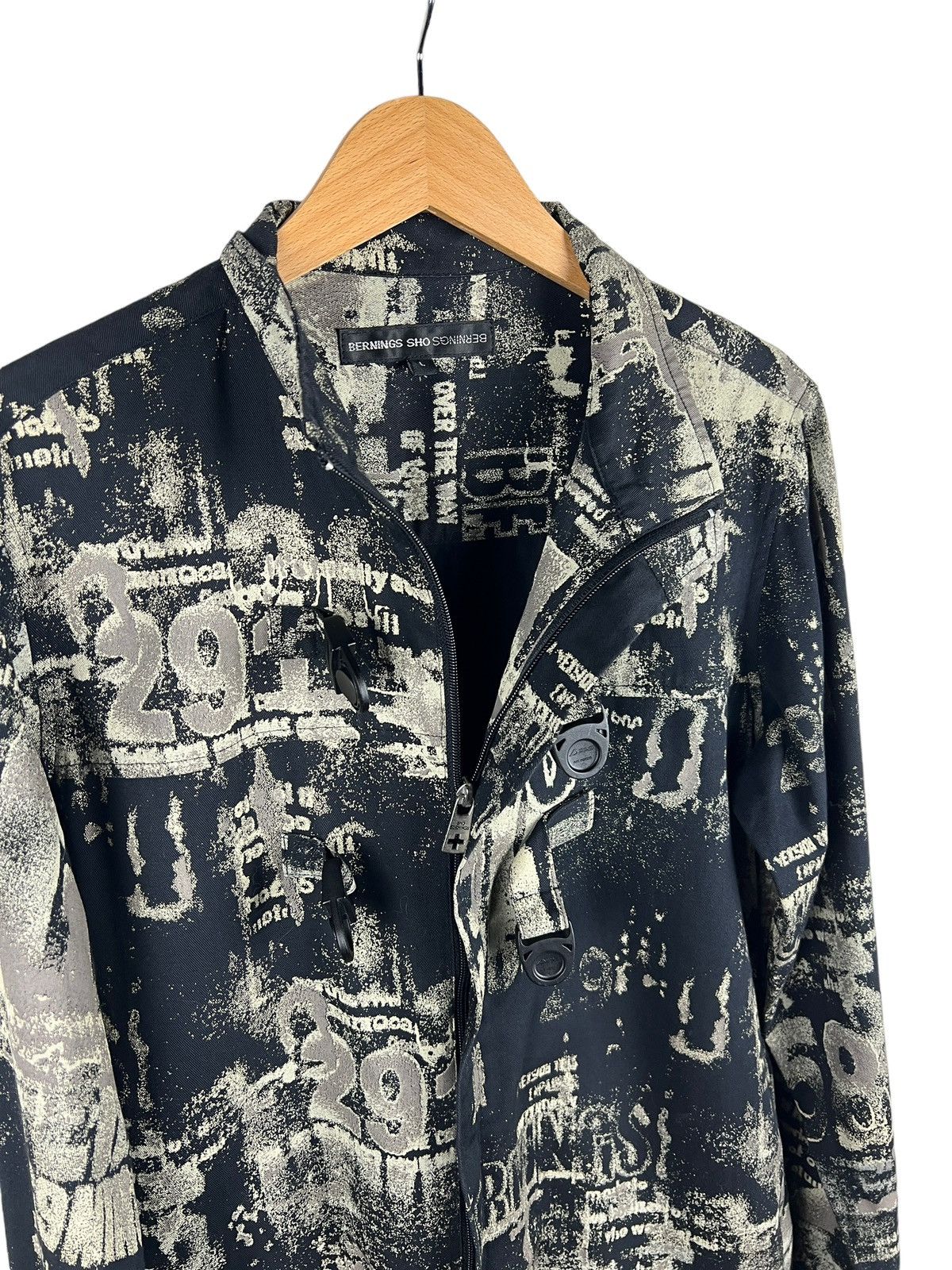 BERNINGS SHO Bernings Sho Graffiti Printed Buckle Jacket Size US L / EU 52-54 / 3 - 12 Thumbnail