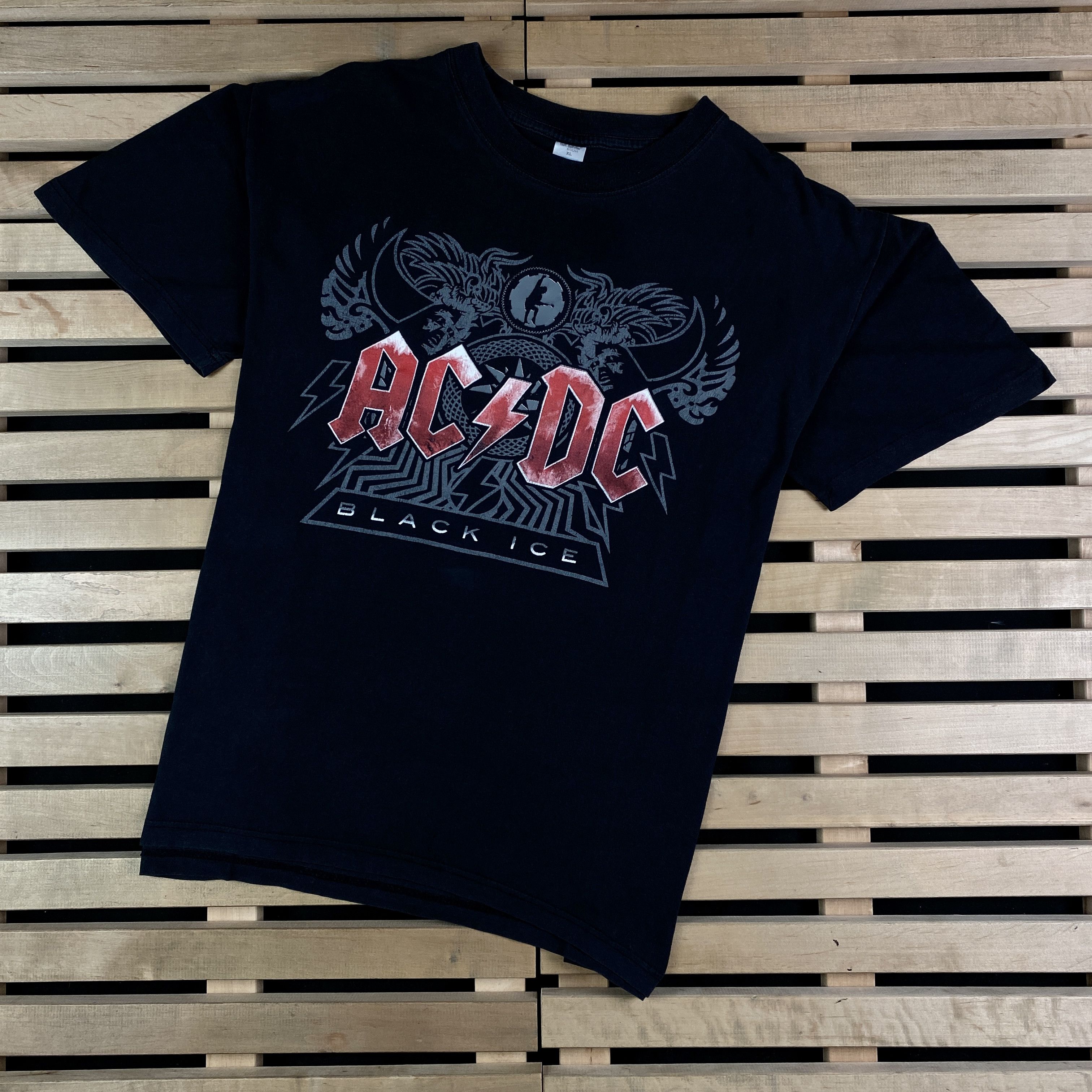 AC/DC × Band Tees Mens Vintage T Shirt ACDC AC/DC Black Ice Size XL Size US XL / EU 56 / 4 - 1 Thumbnail