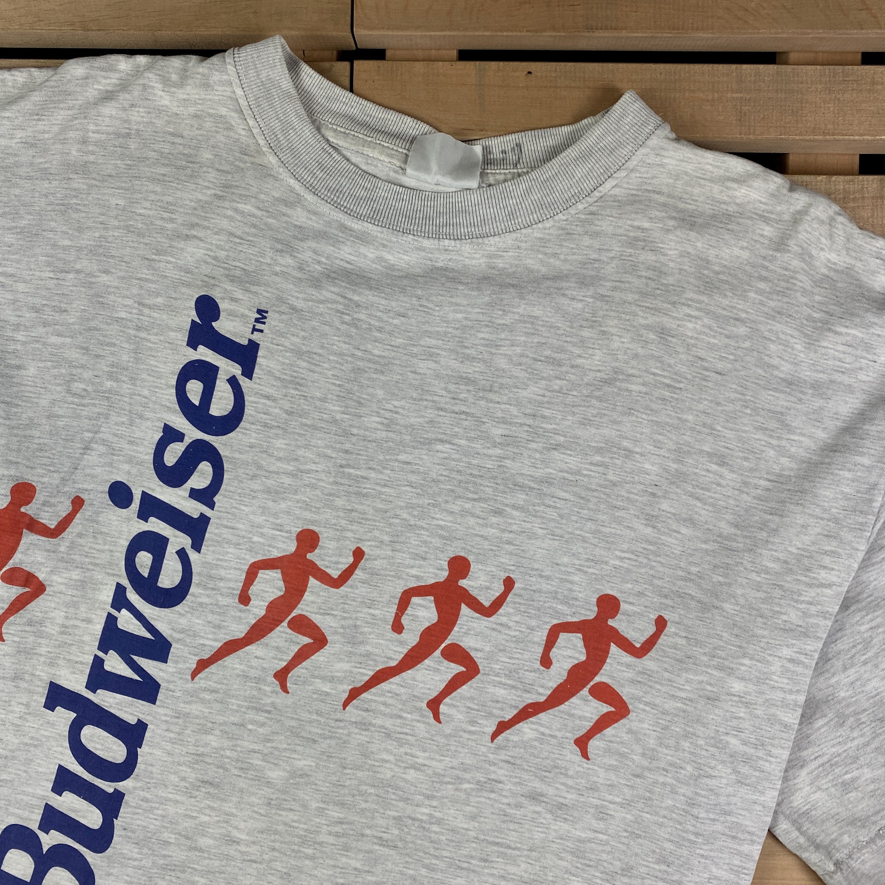 Vintage Mens Vintage T Shirt Budweiser Atlanta 1996 Size XL Size US XL / EU 56 / 4 - 2 Thumbnail