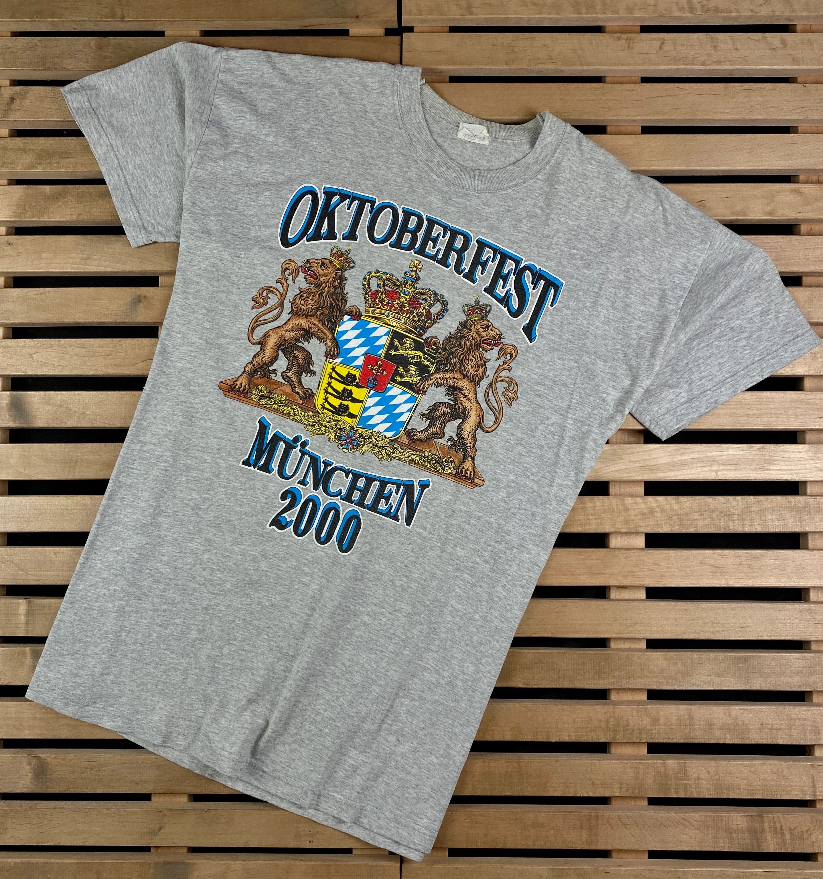 Band Tees × Vintage Mens Vintage T Shirt Octoberfest Munchen 2000 Size XL Size US XL / EU 56 / 4 - 1 Thumbnail