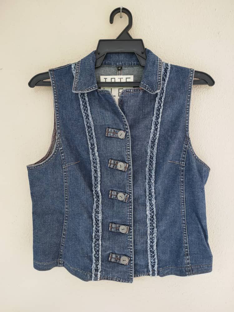Japanese Brand Intellection Japan Denim Vest Size S / US 4 / IT 40 - 1 Thumbnail