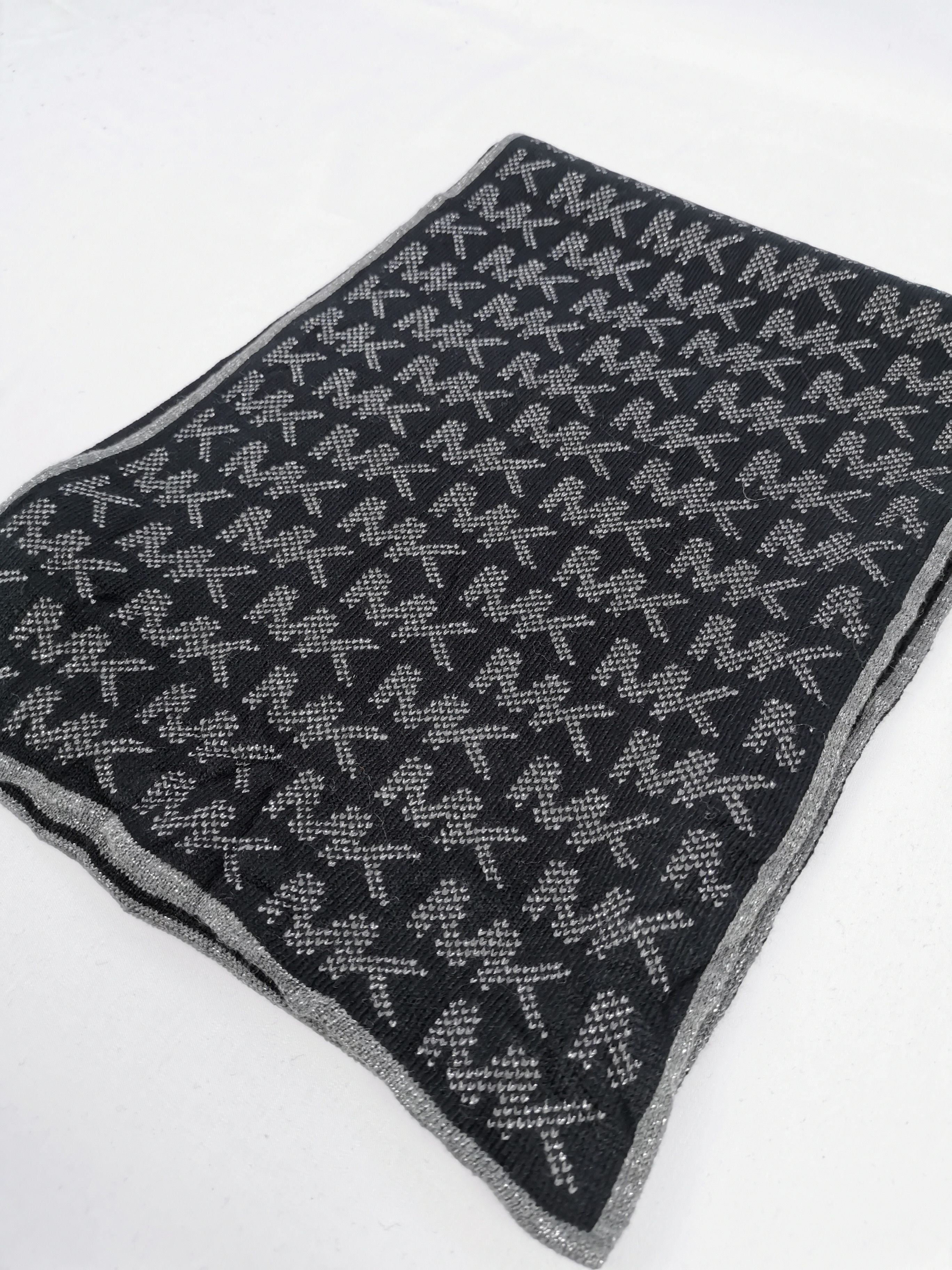 Michael Kors Michael kors scarf muffler Size ONE SIZE - 3 Thumbnail