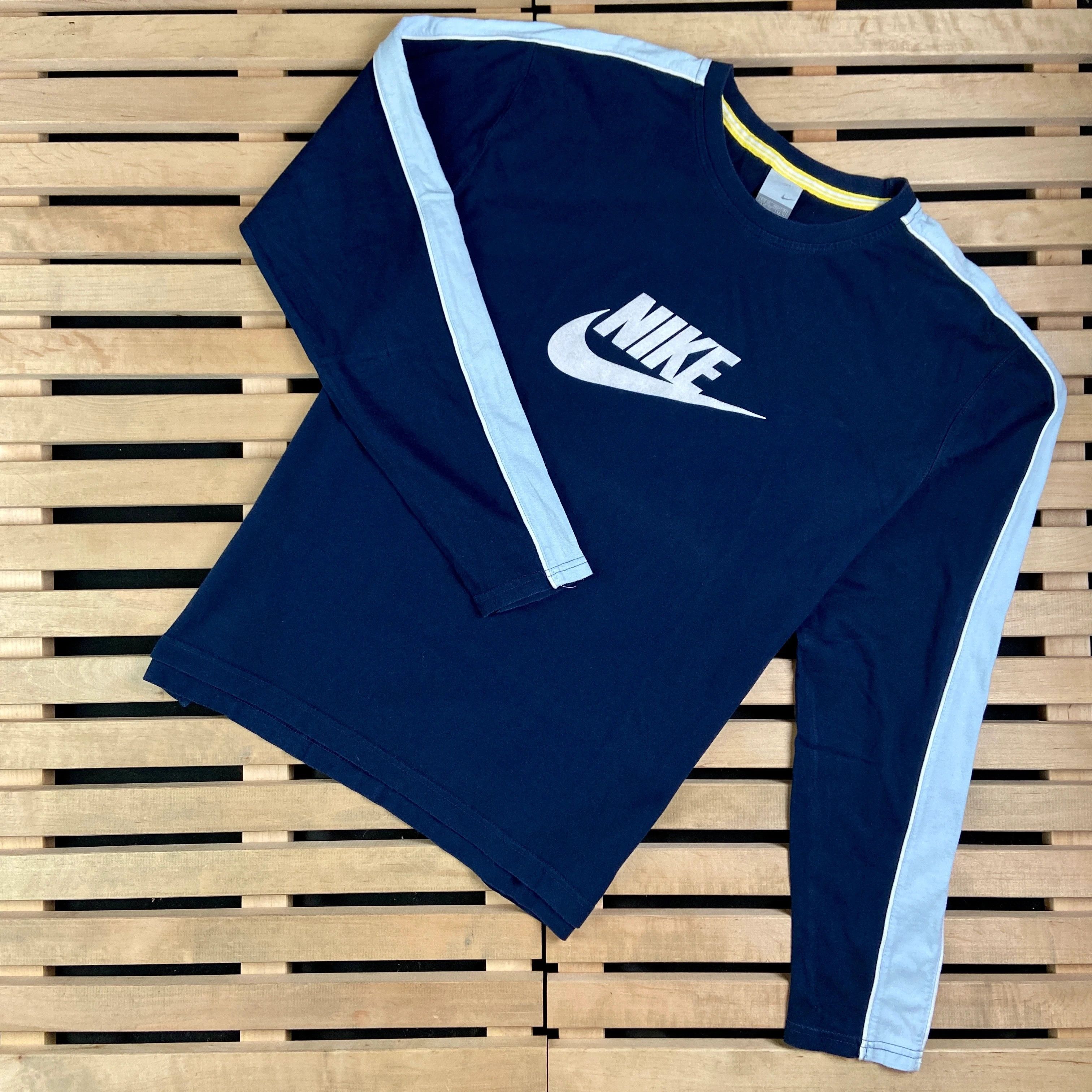 Nike × Vintage Mens T Shirt Long Sleeve Nike Vintage Big Logo Size XL Size US XL / EU 56 / 4 - 1 Thumbnail