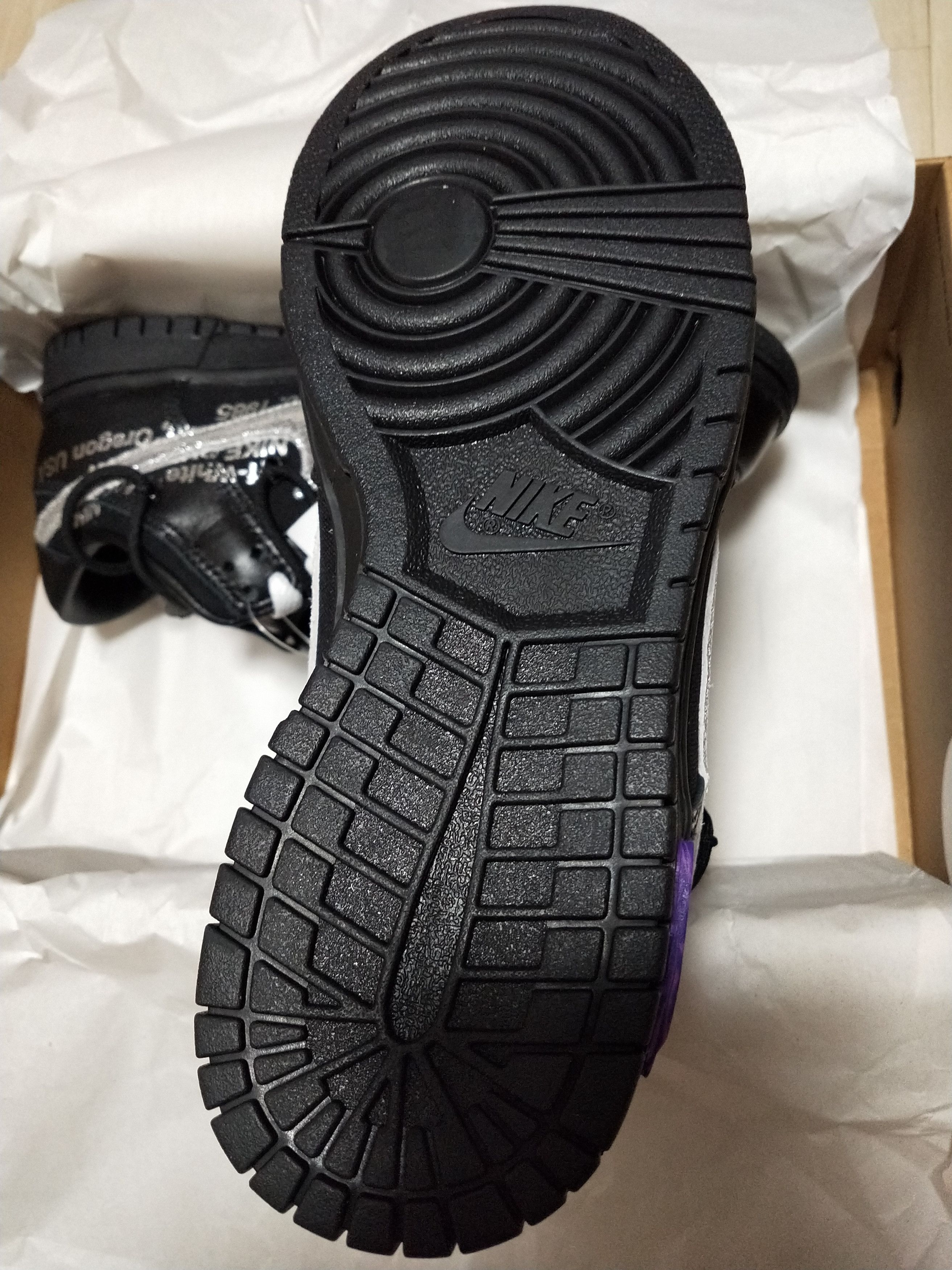 Nike × Off-White Nike Off-White Dunk Low Lot 50/50 Size US 6.5 / EU 39-40 - 7 Thumbnail