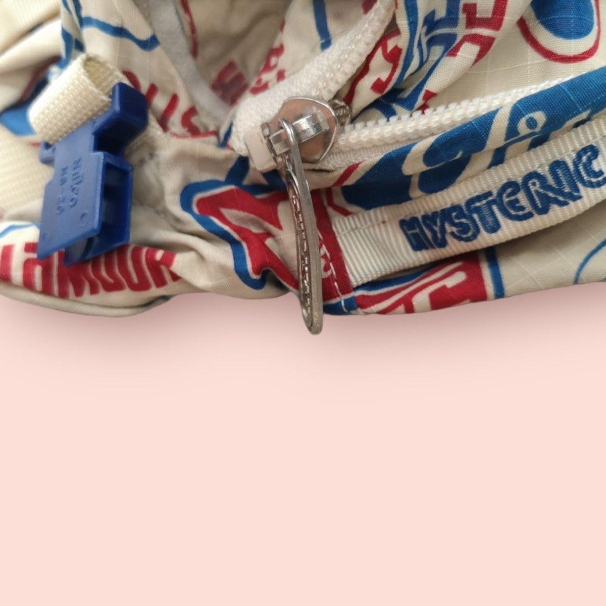 Hysteric Glamour HYSTERIC GLAMOUR PACKABLE/CONVERTIBLE WAISTBAG / RUCKSACK Size ONE SIZE - 13 Thumbnail