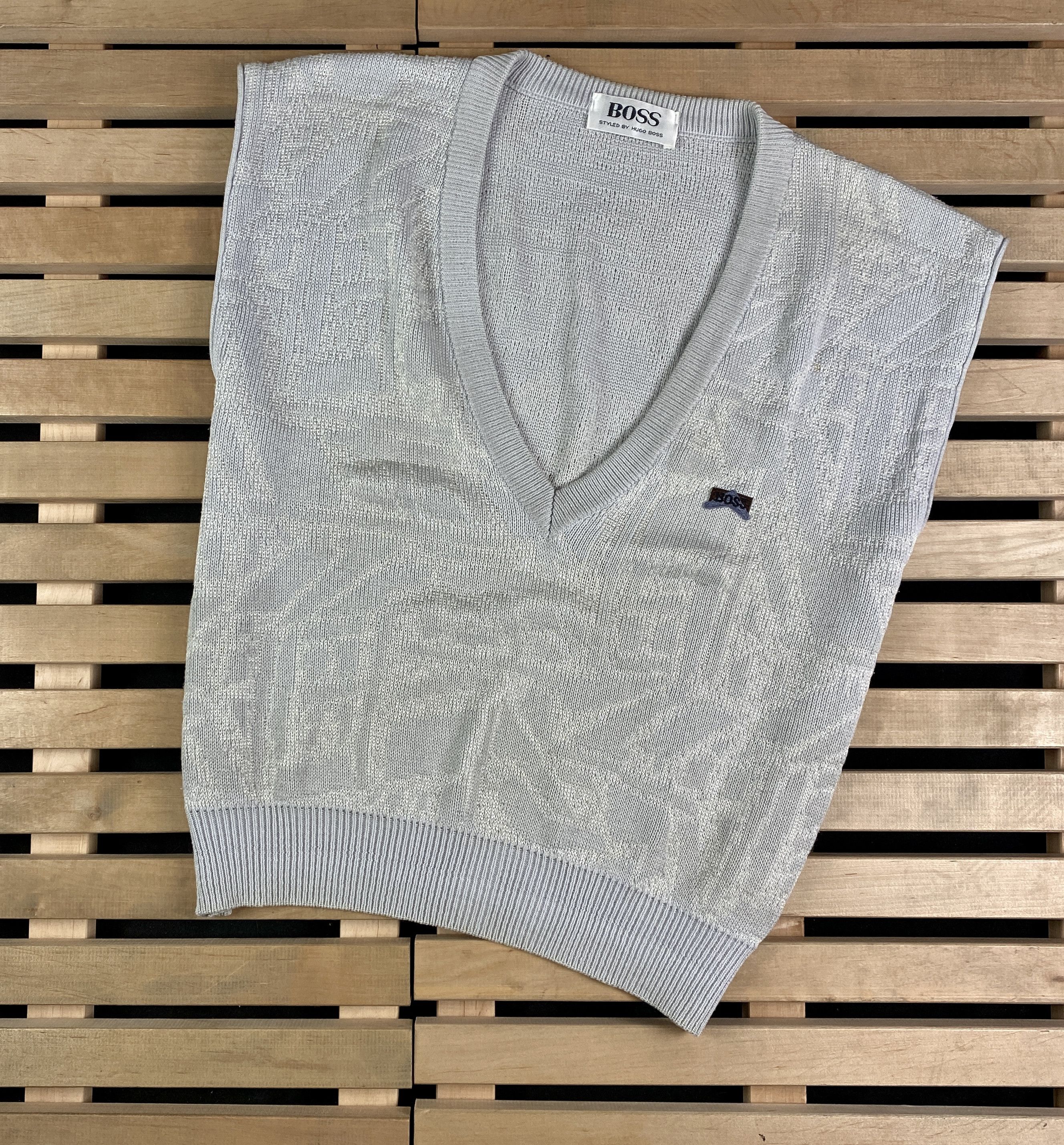 Hugo Boss × Vintage Men’s Wool Vest Jumper Hugo Boss Vintage Size M-L Size US M / EU 48-50 / 2 - 1 Thumbnail