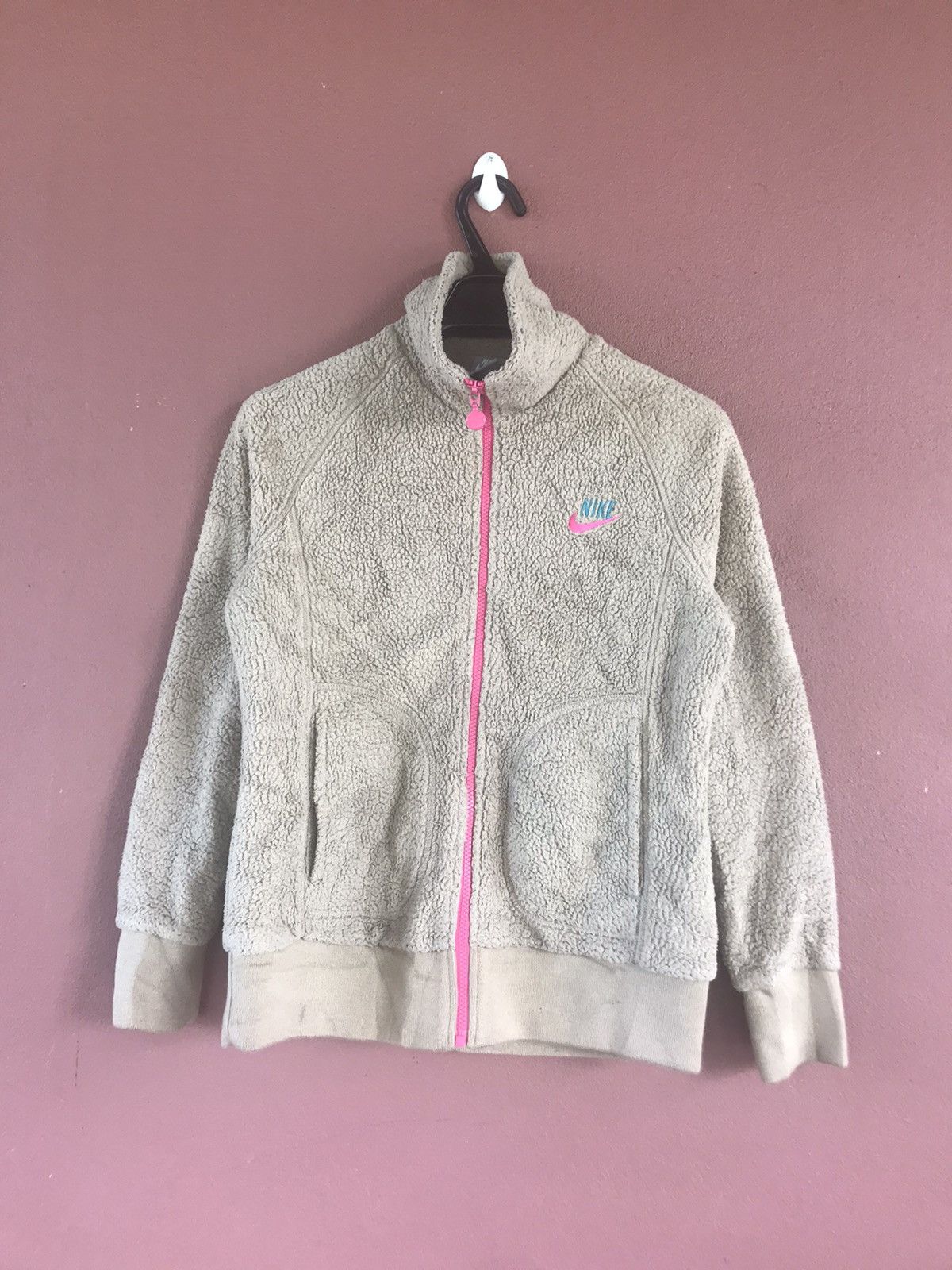 Nike Nike sheep skin size s Size US S / EU 44-46 / 1 - 1 Thumbnail