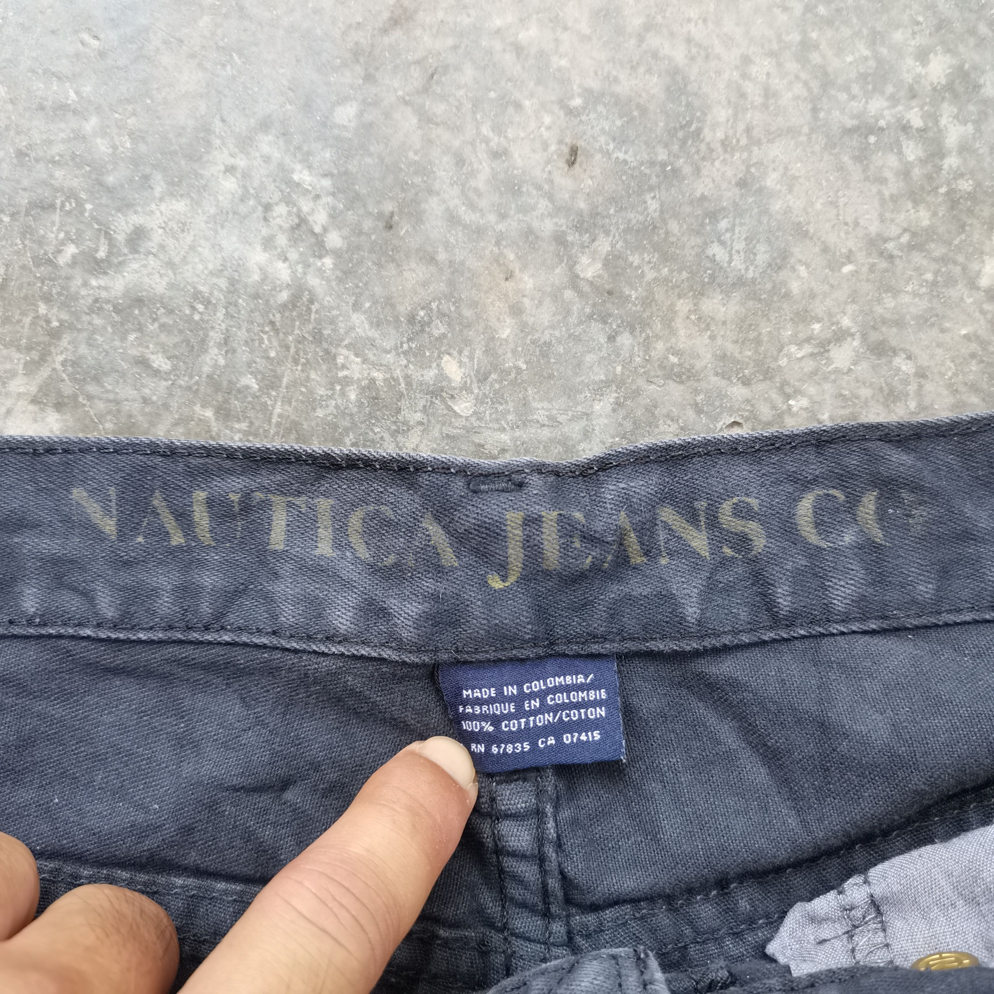 Nautica × Vintage Vintage NAUTICA Black Faded Distress Denim Pants Size US 32 / EU 48 - 13 Thumbnail