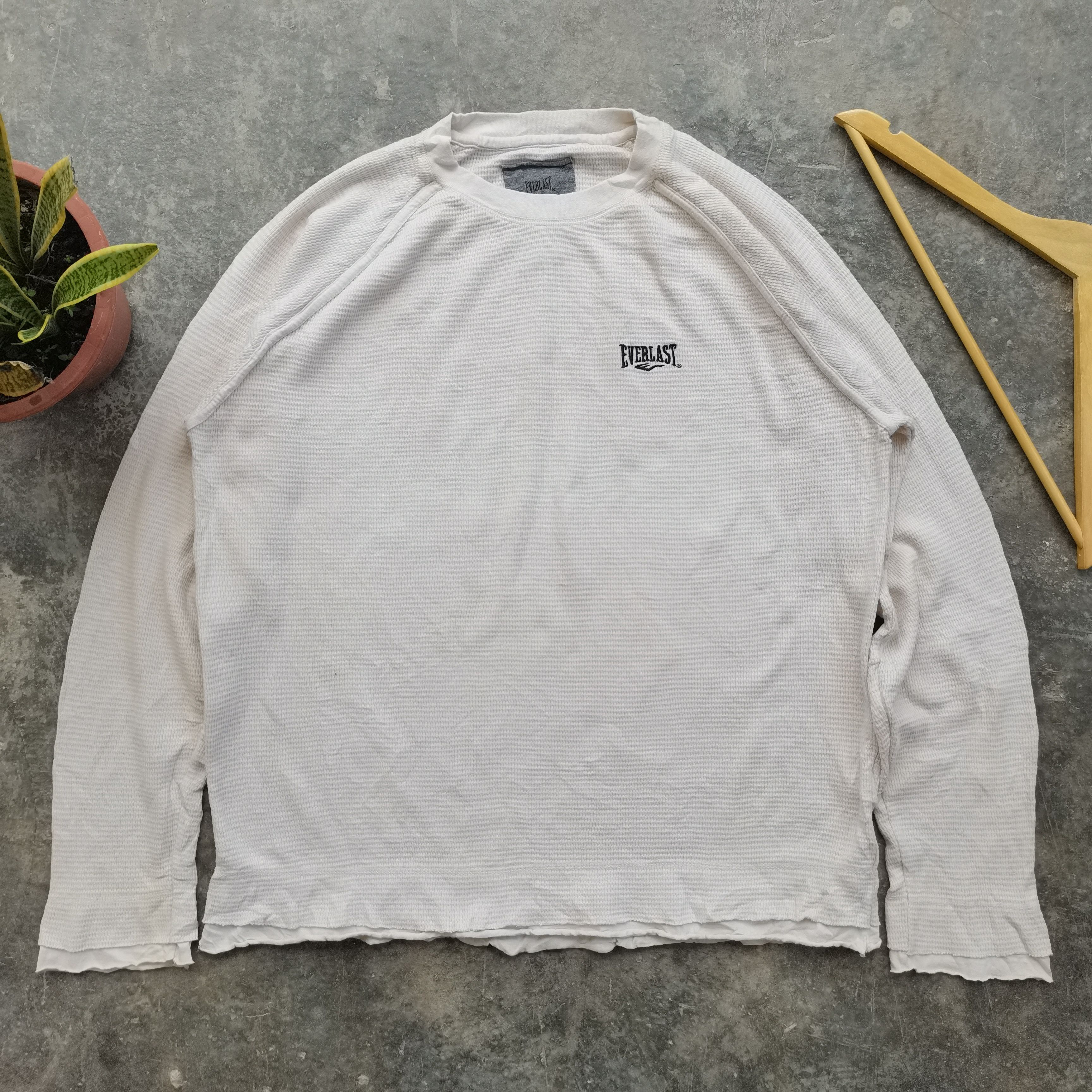 image of Steals Vintage Everlast Distressed Style Tshirt in Cream/White, Men's (Size XL)