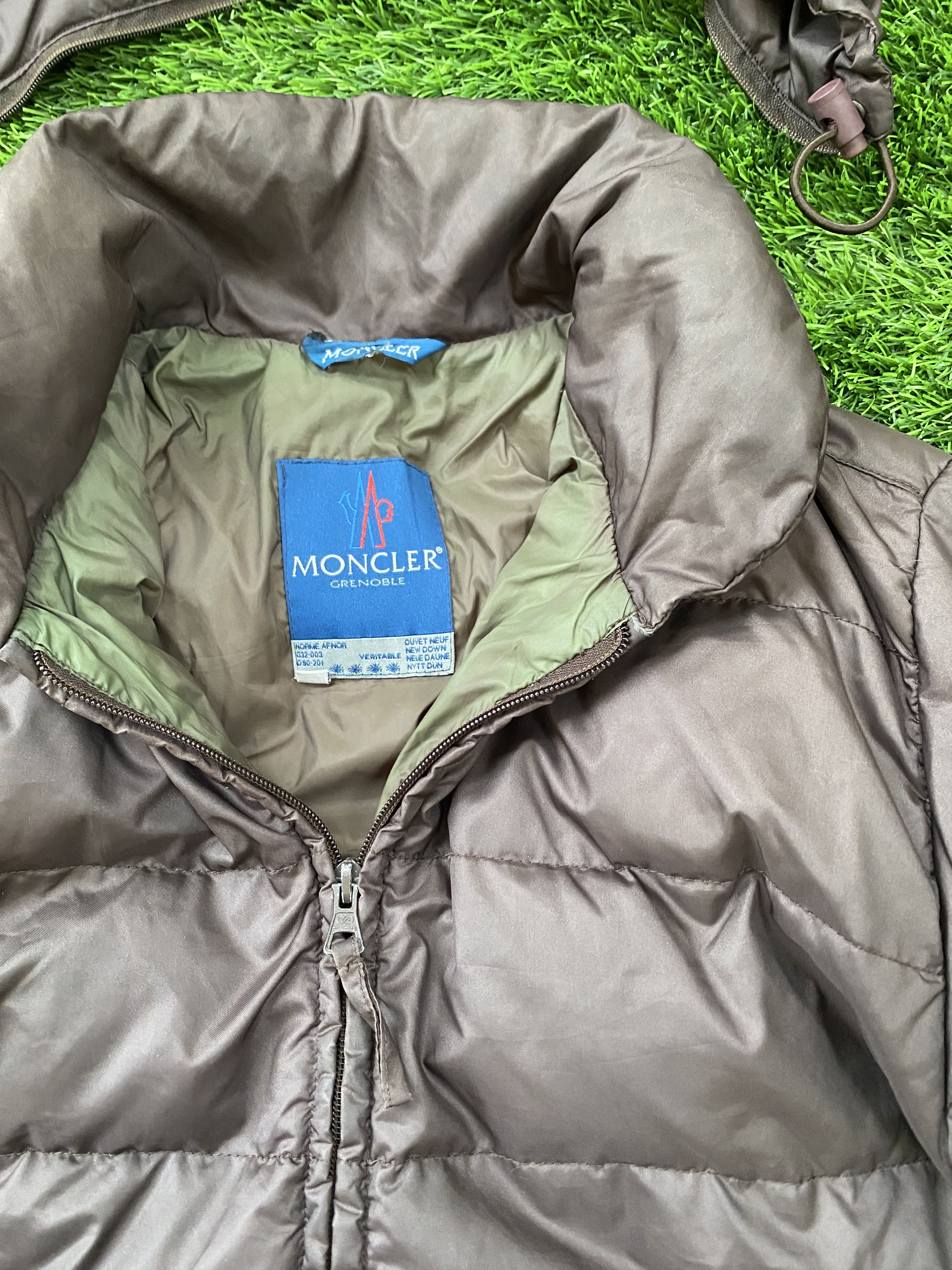 Moncler × Moncler Grenoble × Vintage Vintage 90s Moncler Grenoble Puffer Brown Jacket Size US M / EU 48-50 / 2 - 3 Thumbnail
