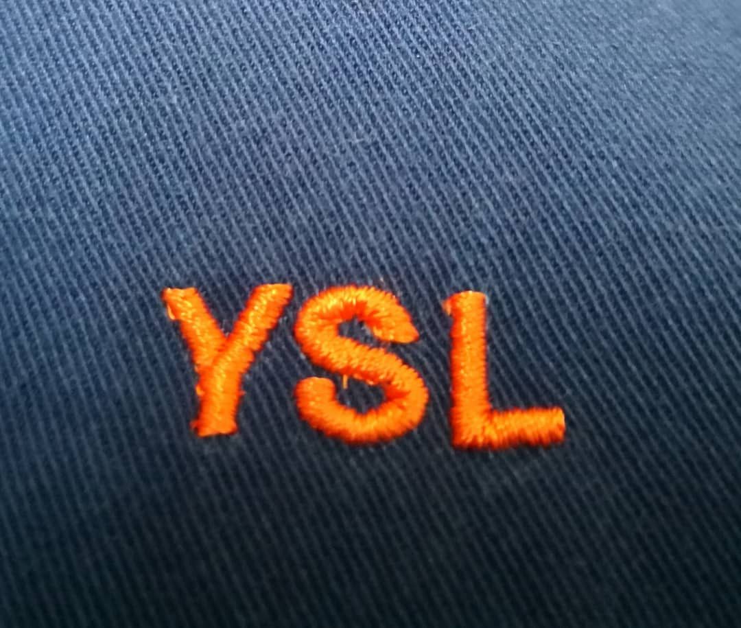 Yves Saint Laurent YSL Embroidered Small Logo Shirt Size US L / EU 52-54 / 3 - 5 Thumbnail