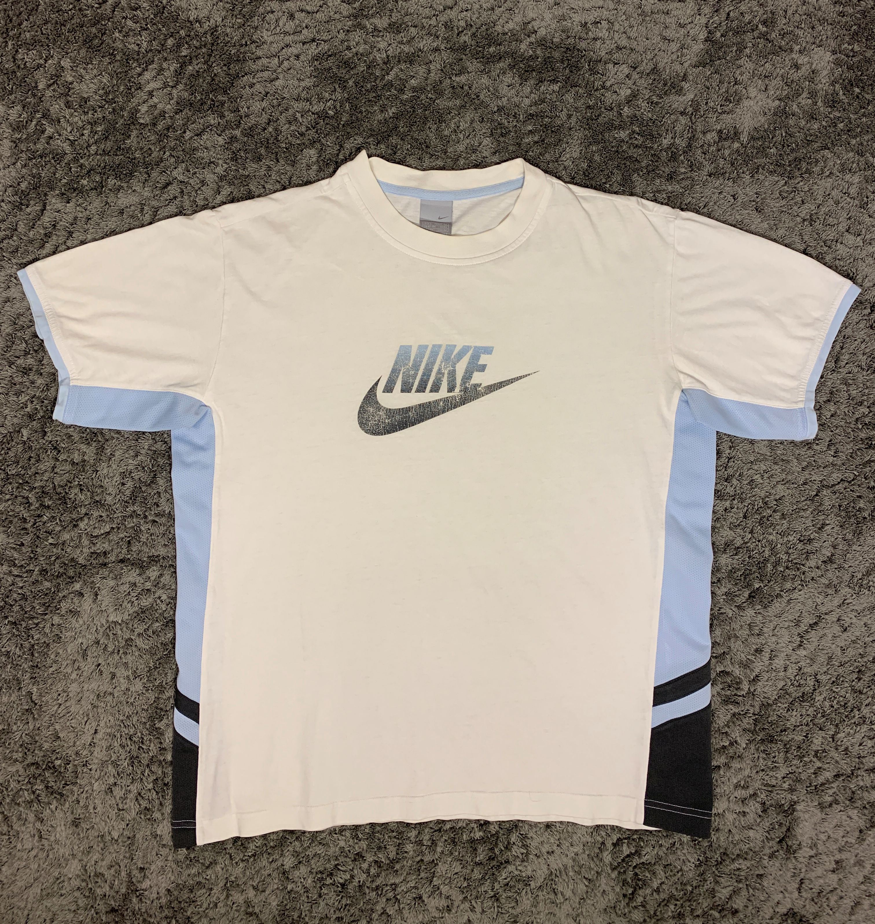 Nike Nike Vintage TShirt 00s 90s Swoosh Centr Logo Grailed — free download