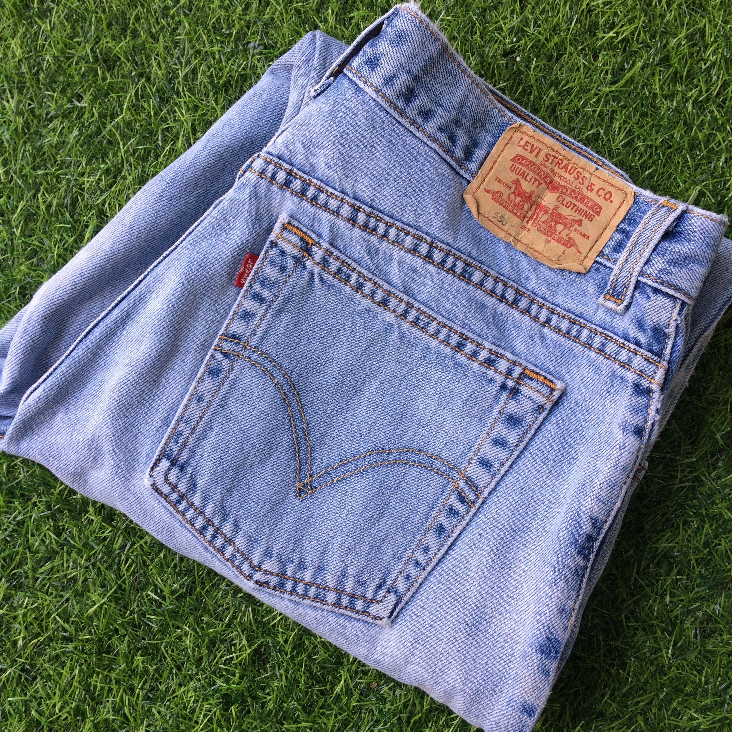 Levi's Vintage Levi's 550 Light Wash Jeans #B-235 Size US 33 - 6 Thumbnail