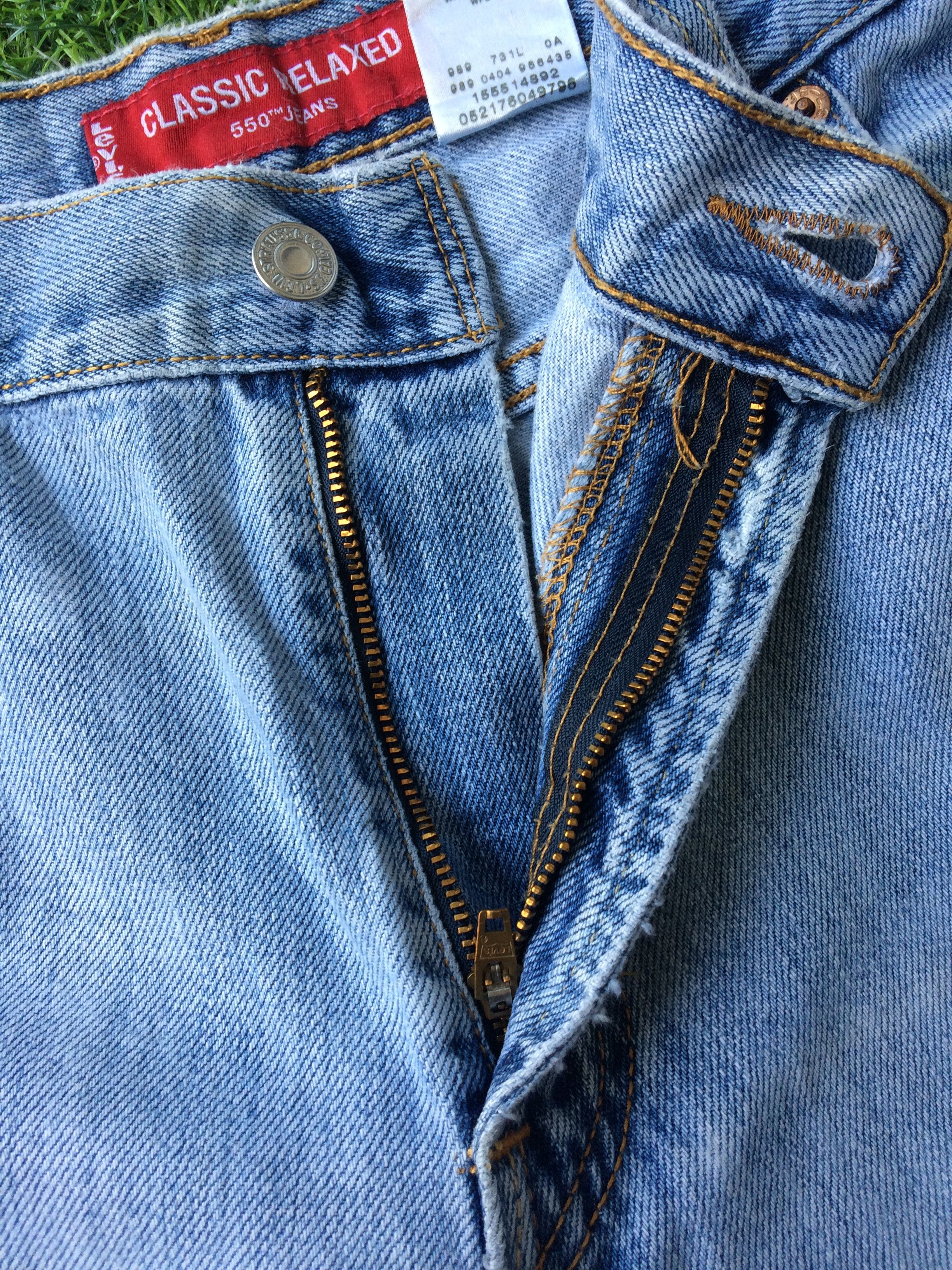 Levi's Vintage Levi's 550 Light Wash Jeans #B-235 Size US 33 - 3 Thumbnail