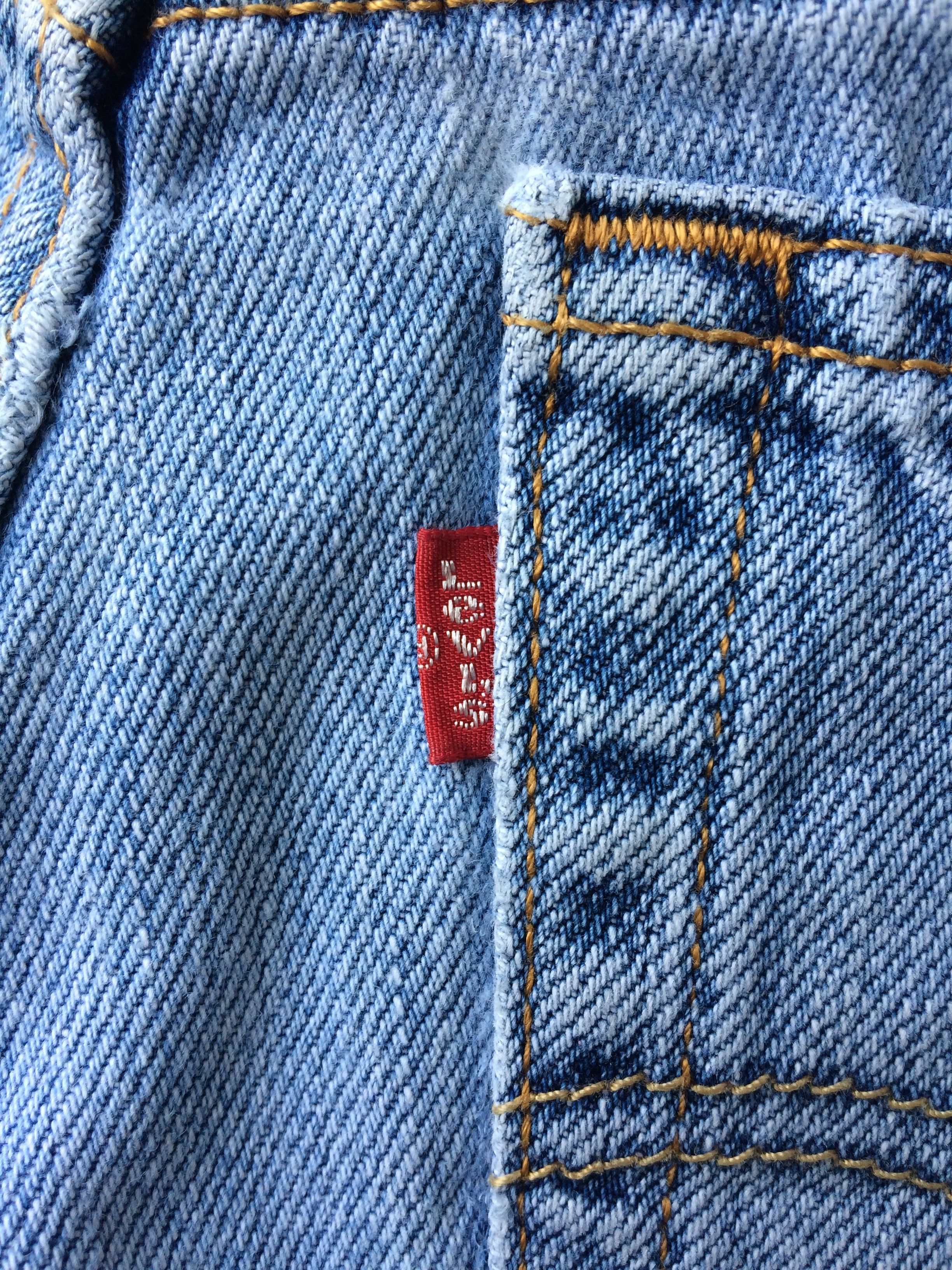 Levi's Vintage Levi's 550 Light Wash Jeans #B-235 Size US 33 - 8 Thumbnail