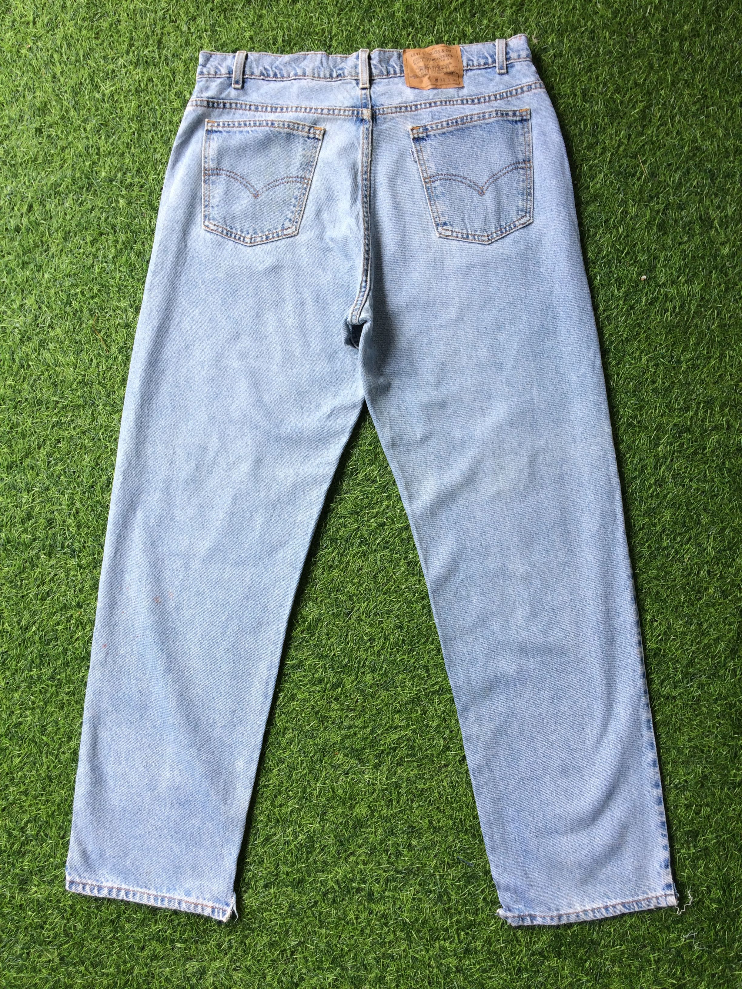 Levi's × Vintage Levi's Light Wash Jeans #B-521 Size US 36 / EU 52 - 2 Thumbnail