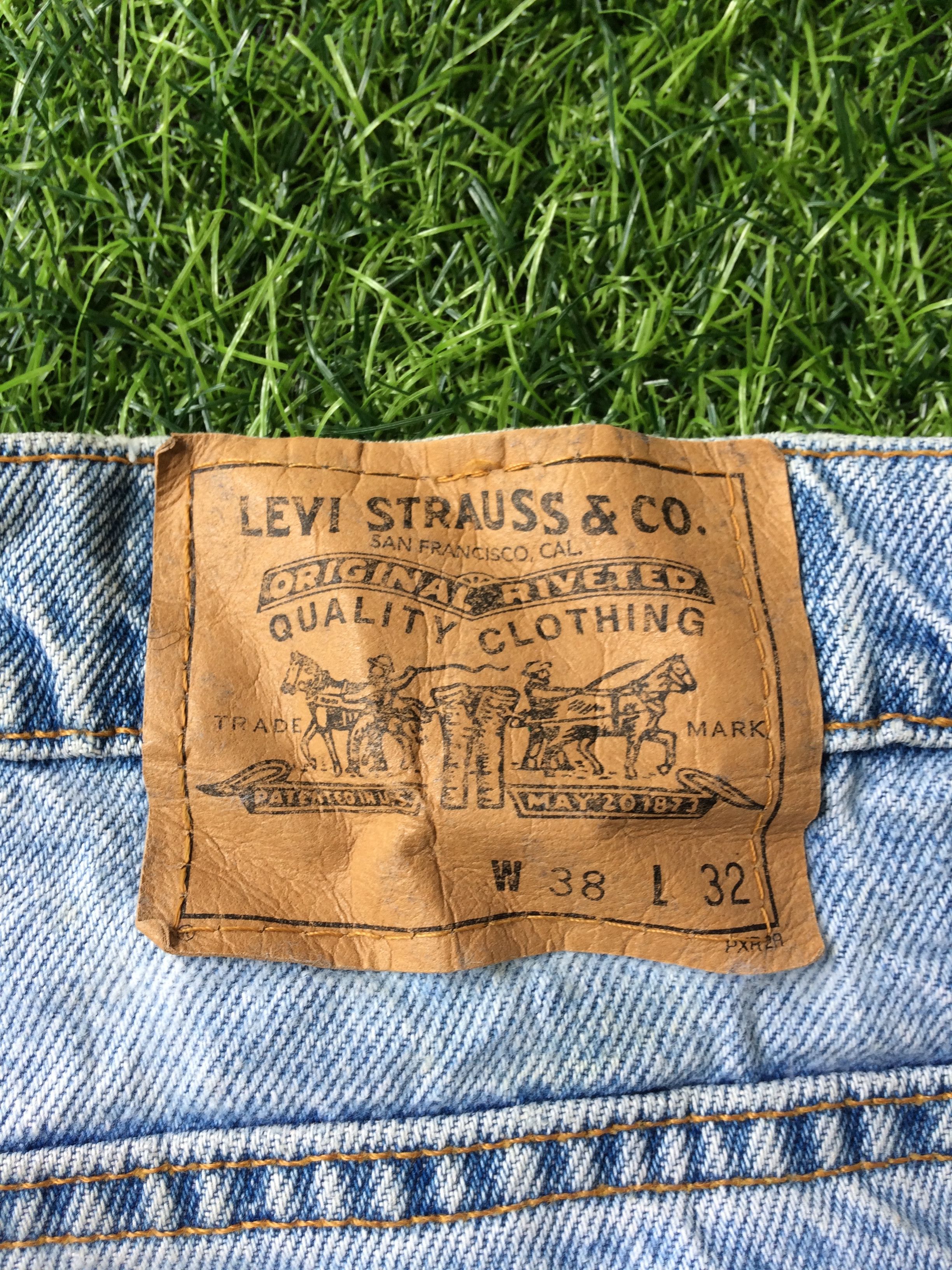 Levi's × Vintage Levi's Light Wash Jeans #B-521 Size US 36 / EU 52 - 10 Thumbnail