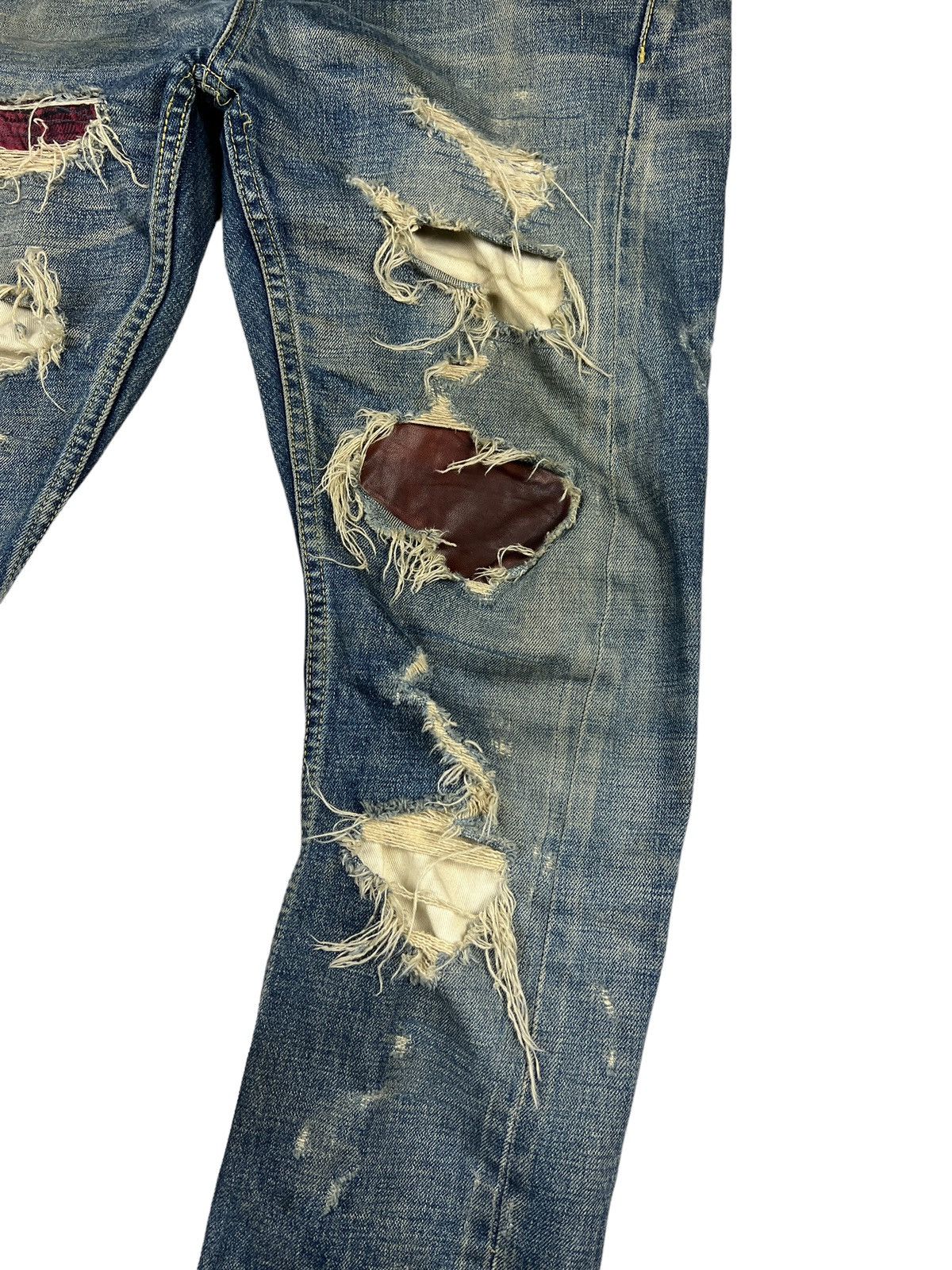Isamu Katayama Backlash Isamu Katayama Backlash Horse Leather Patch Distressed Denim Size US 33 - 6 Thumbnail