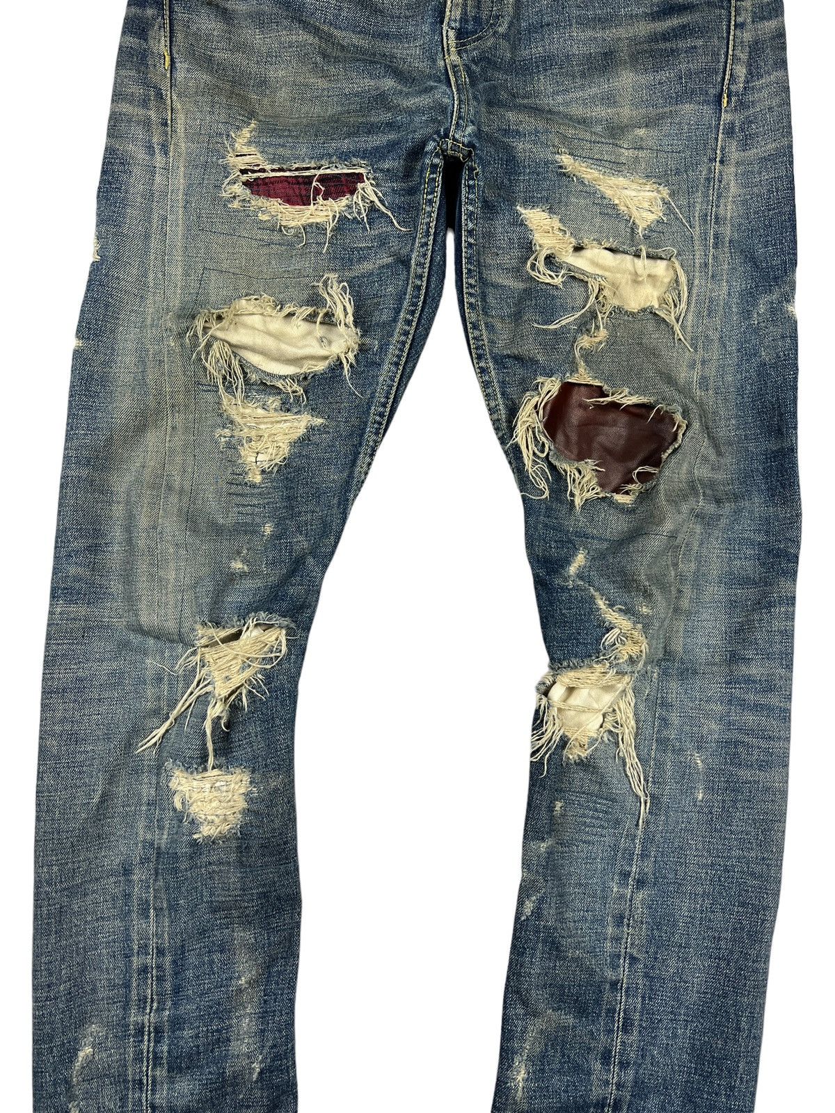 Isamu Katayama Backlash Isamu Katayama Backlash Horse Leather Patch Distressed Denim Size US 33 - 5 Thumbnail