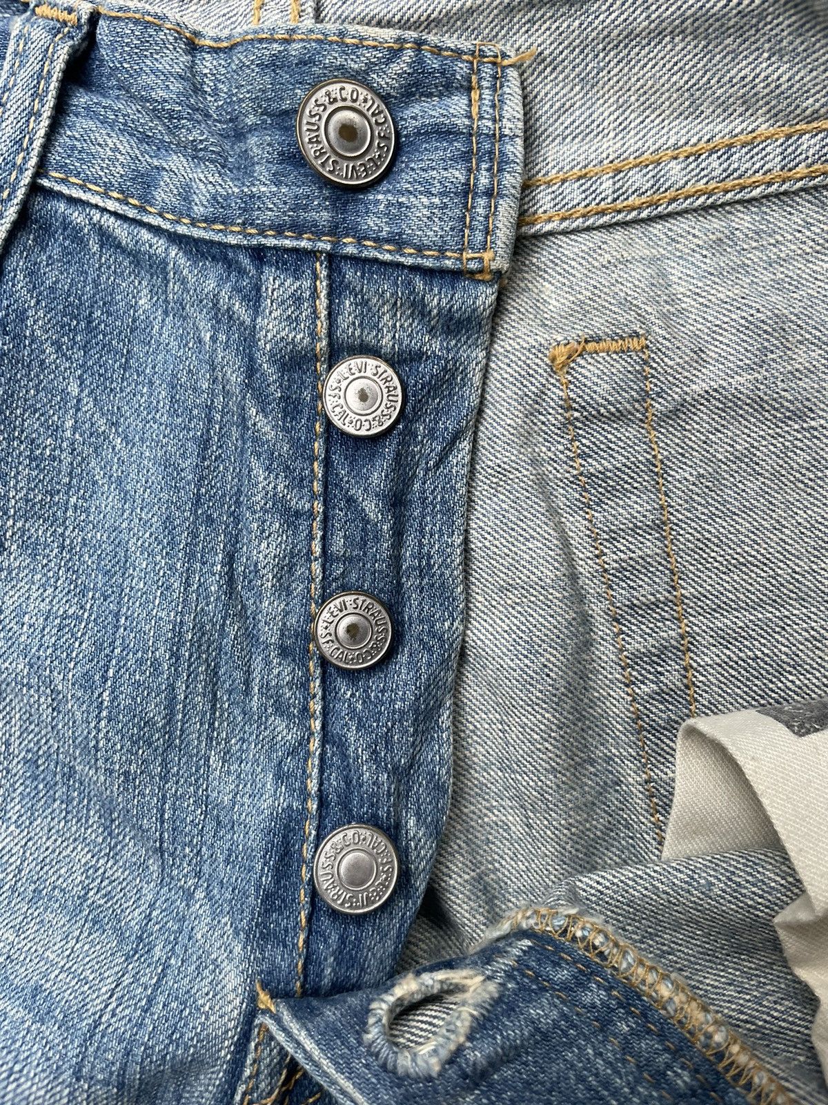 Levi's Vintage 2004 Levis Women 501 Distresed Rework Size 32" / US 10 / IT 46 - 14 Thumbnail