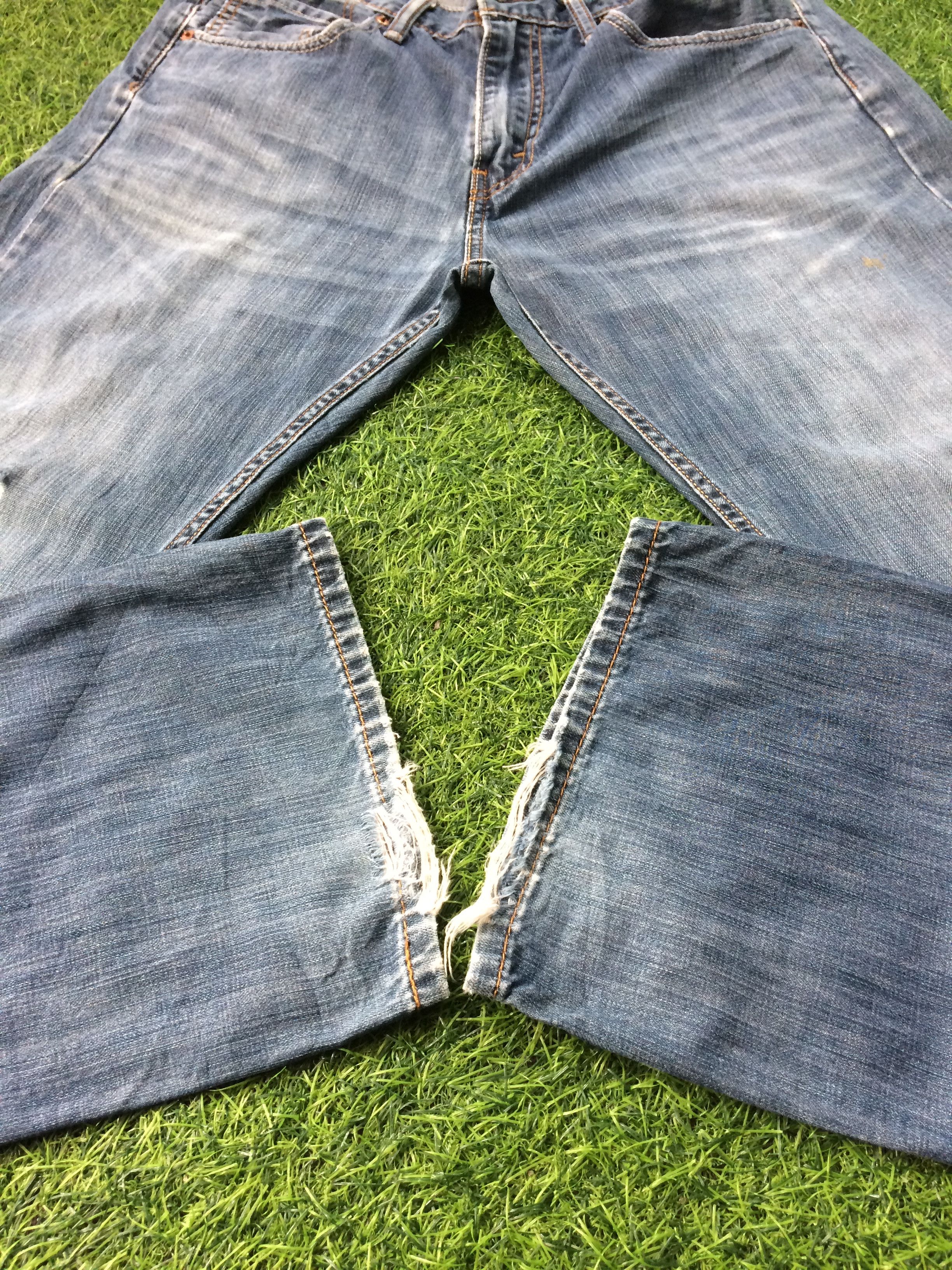 Levi's × Vintage Levi's 527 Ripped Bootcut Jeans #B-562 Size US 33 - 7 Thumbnail