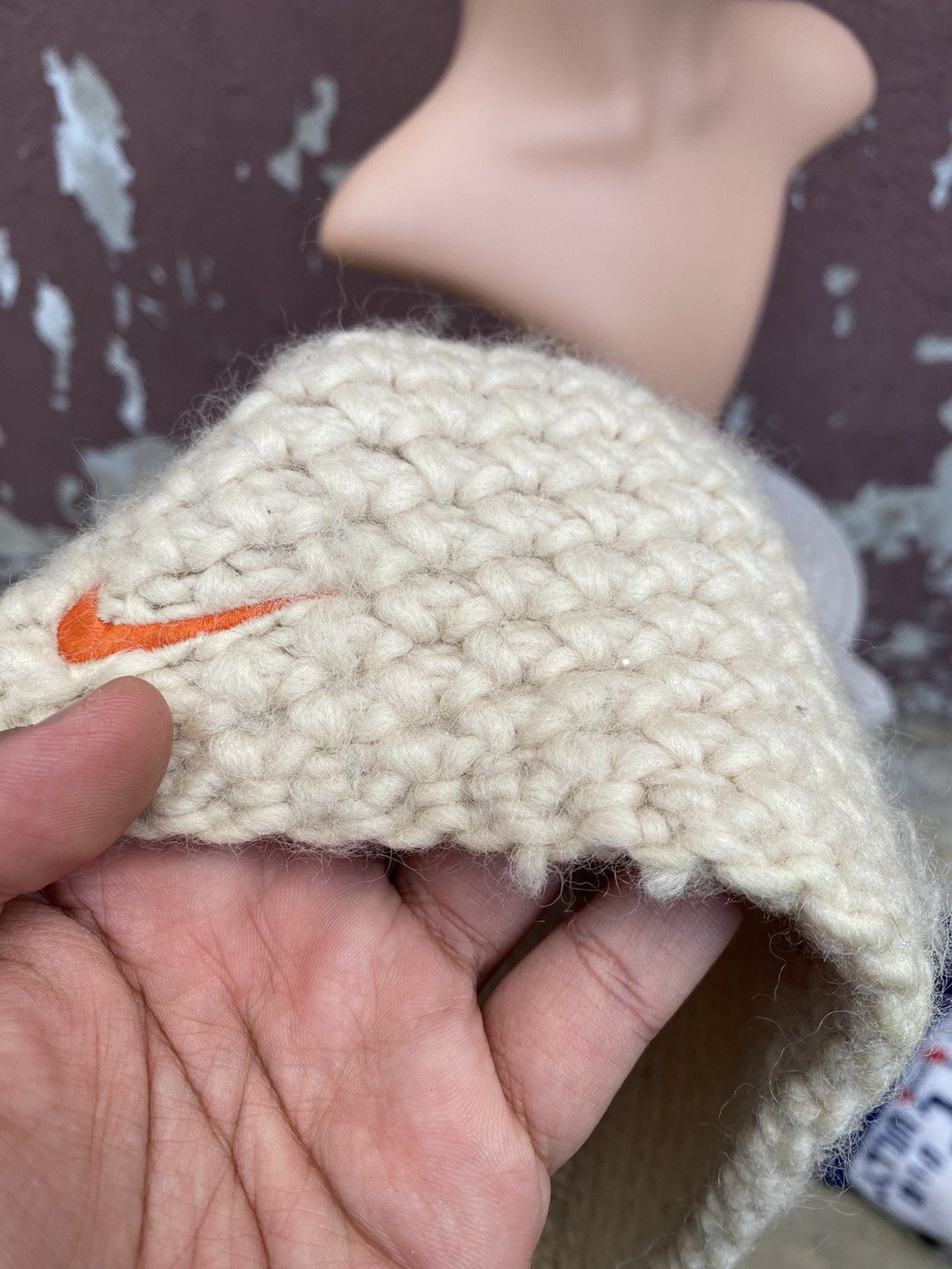 Vintage Vintage Nike Knitted Middle Logo Beanie Hat Size ONE SIZE - 6 Thumbnail