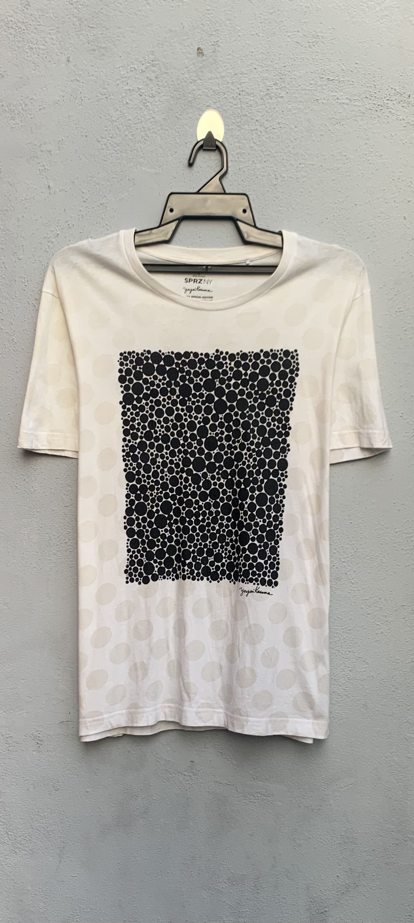 Uniqlo Yayoi Kusama Collab Uniqlo Designer Tee Size US L / EU 52-54 / 3 - 1 Thumbnail