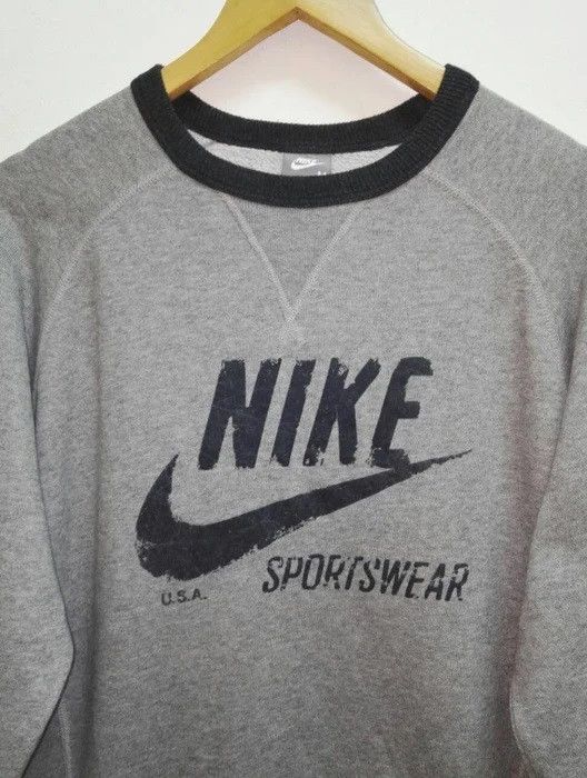 Nike 🔥Rare🔥 Nike Swoosh Sporstwear Big Logo Ringer Crewneck Size US M / EU 48-50 / 2 - 2 Thumbnail
