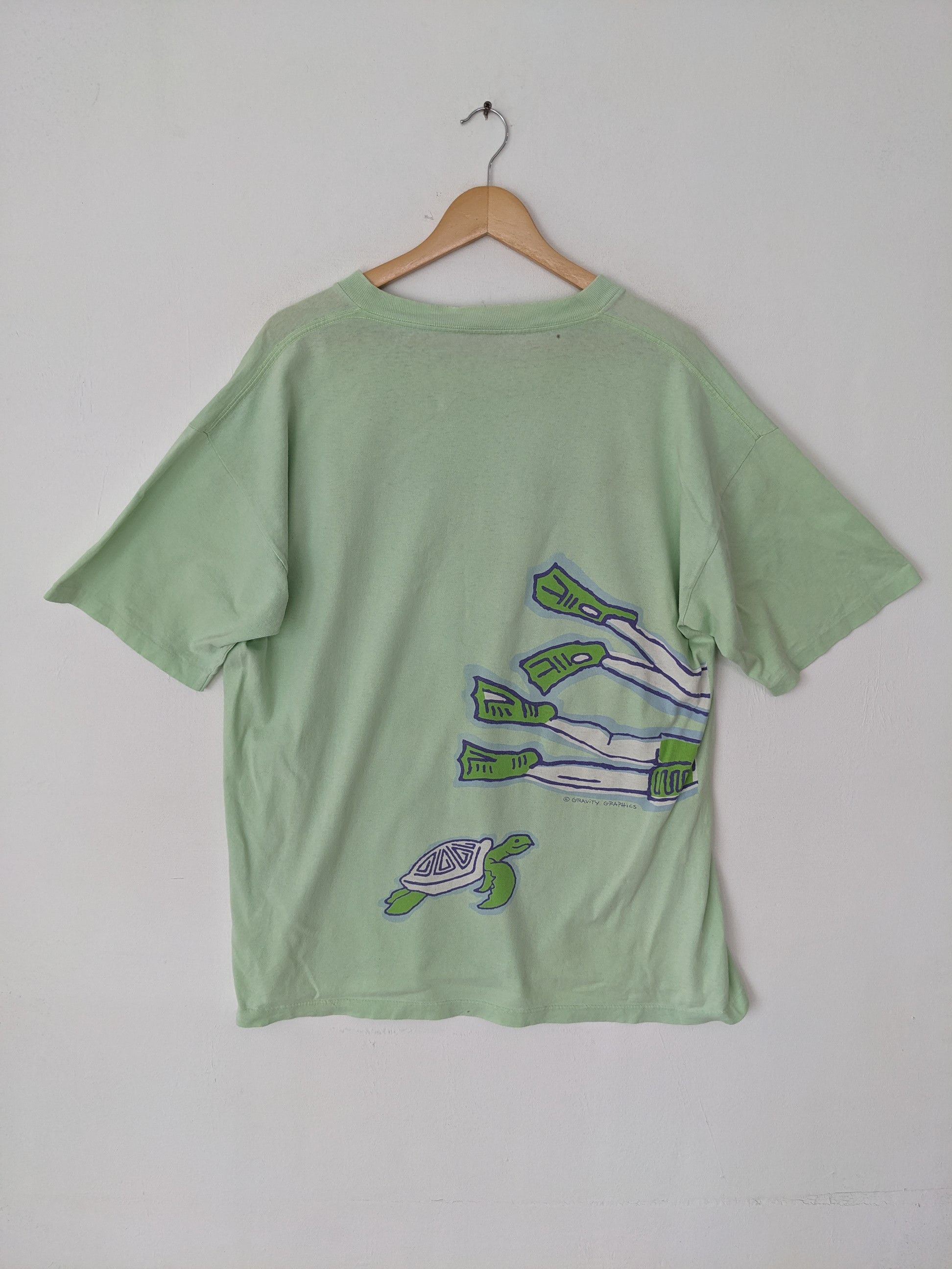Vintage Vintage Gravity Graphic Scuba Diving Shirt Made in USA Size US XL / EU 56 / 4 - 2 Thumbnail